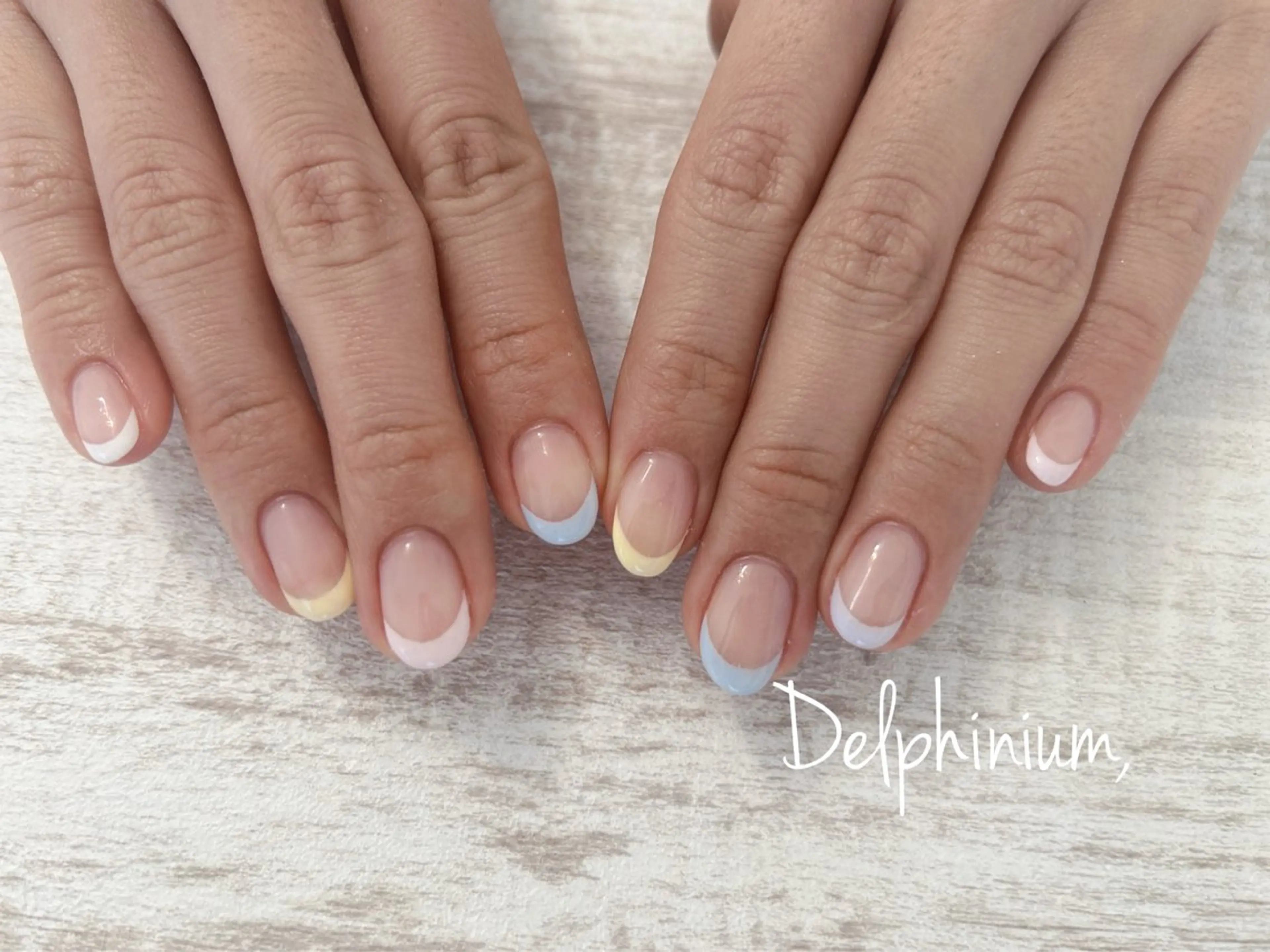 ネイル フレンチネイル ジェルネイル パラジェル シンプルネイル ハンドネイル 岡本 友恵のネイルデザイン