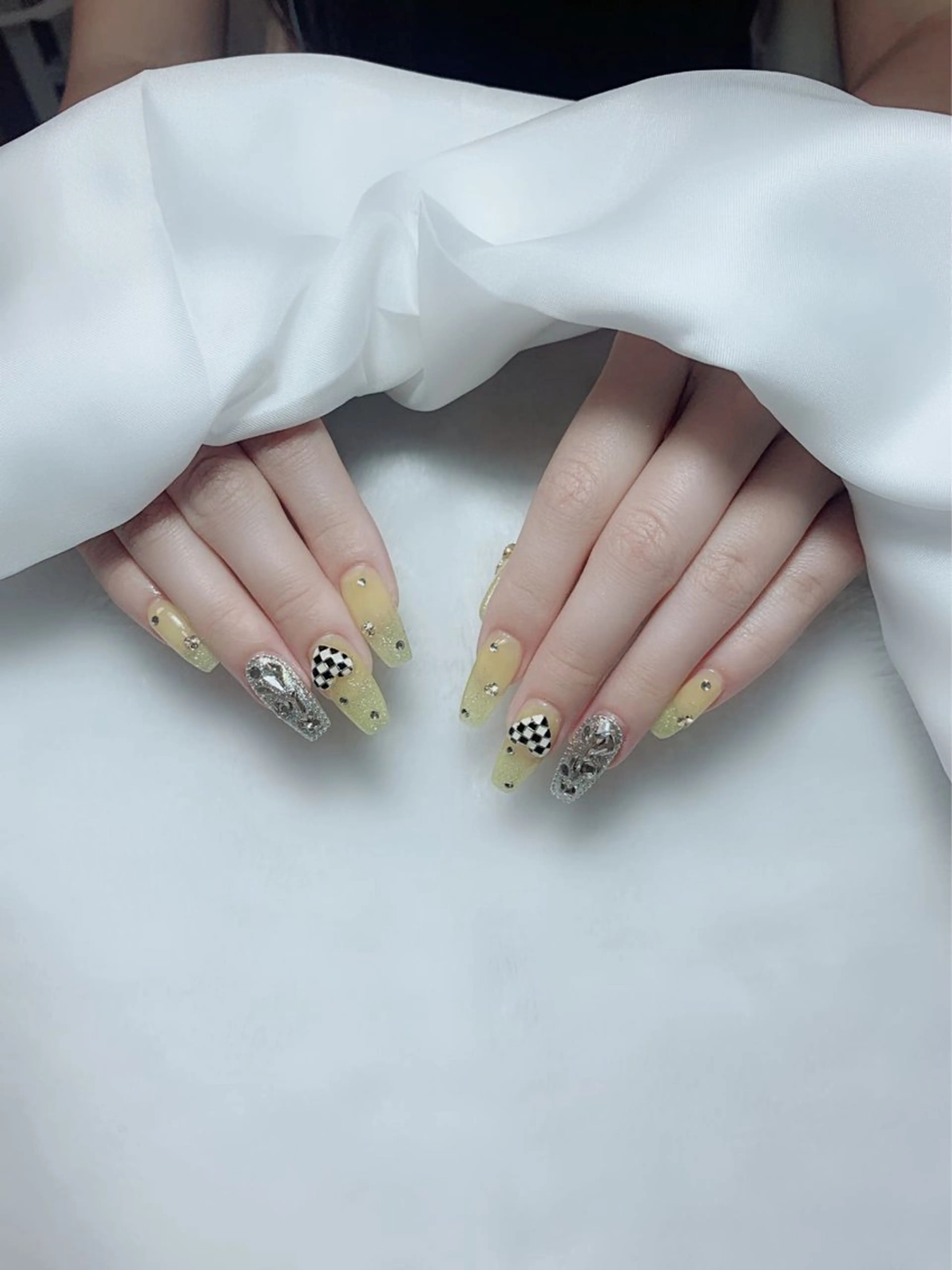 ネイル Amina nail salonのネイルデザイン