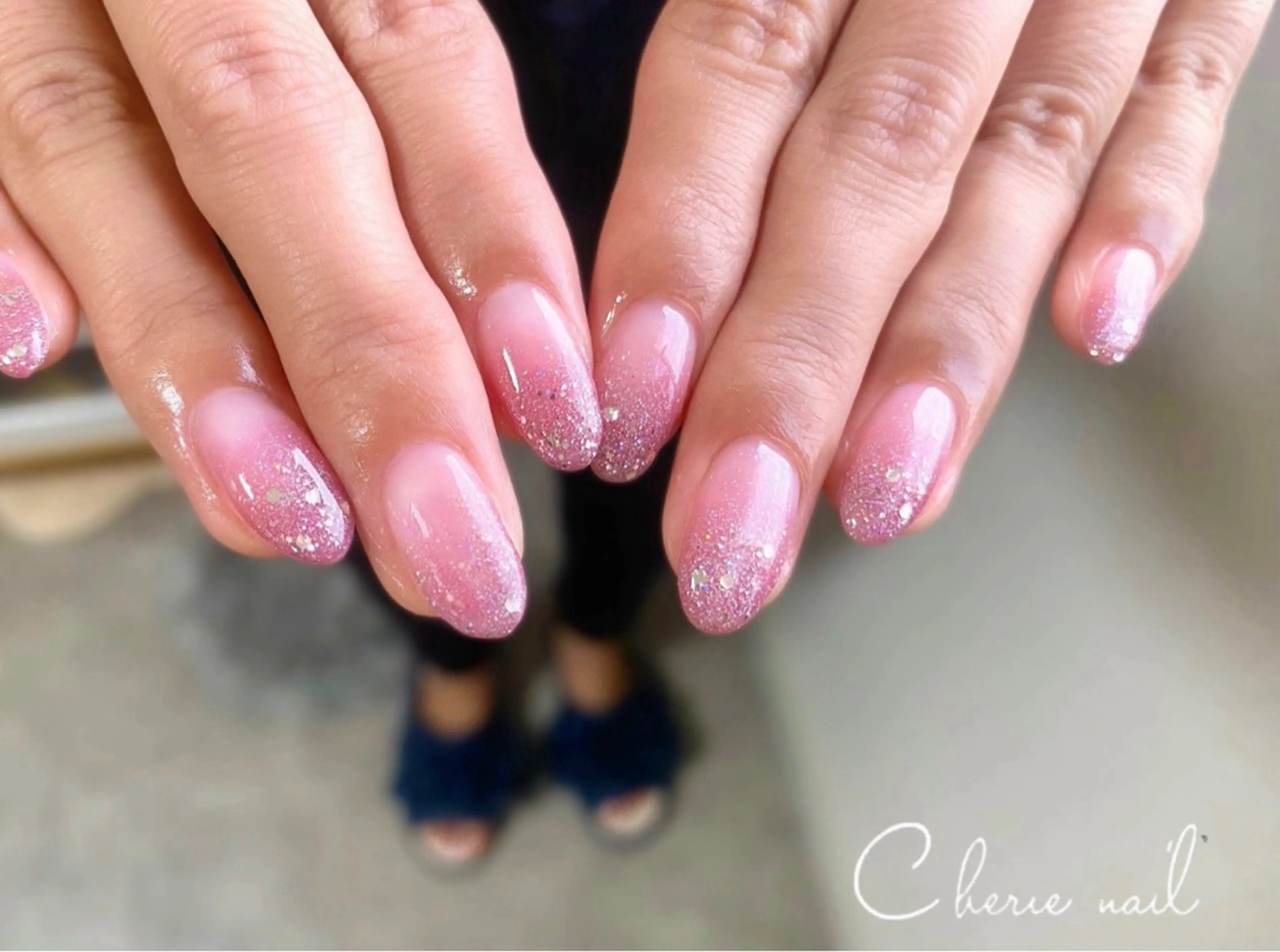 ネイル ジェルネイル グラデーション ラメ(グリッター) ラメグラデーション ピンク Cherienail yunaのネイルデザイン