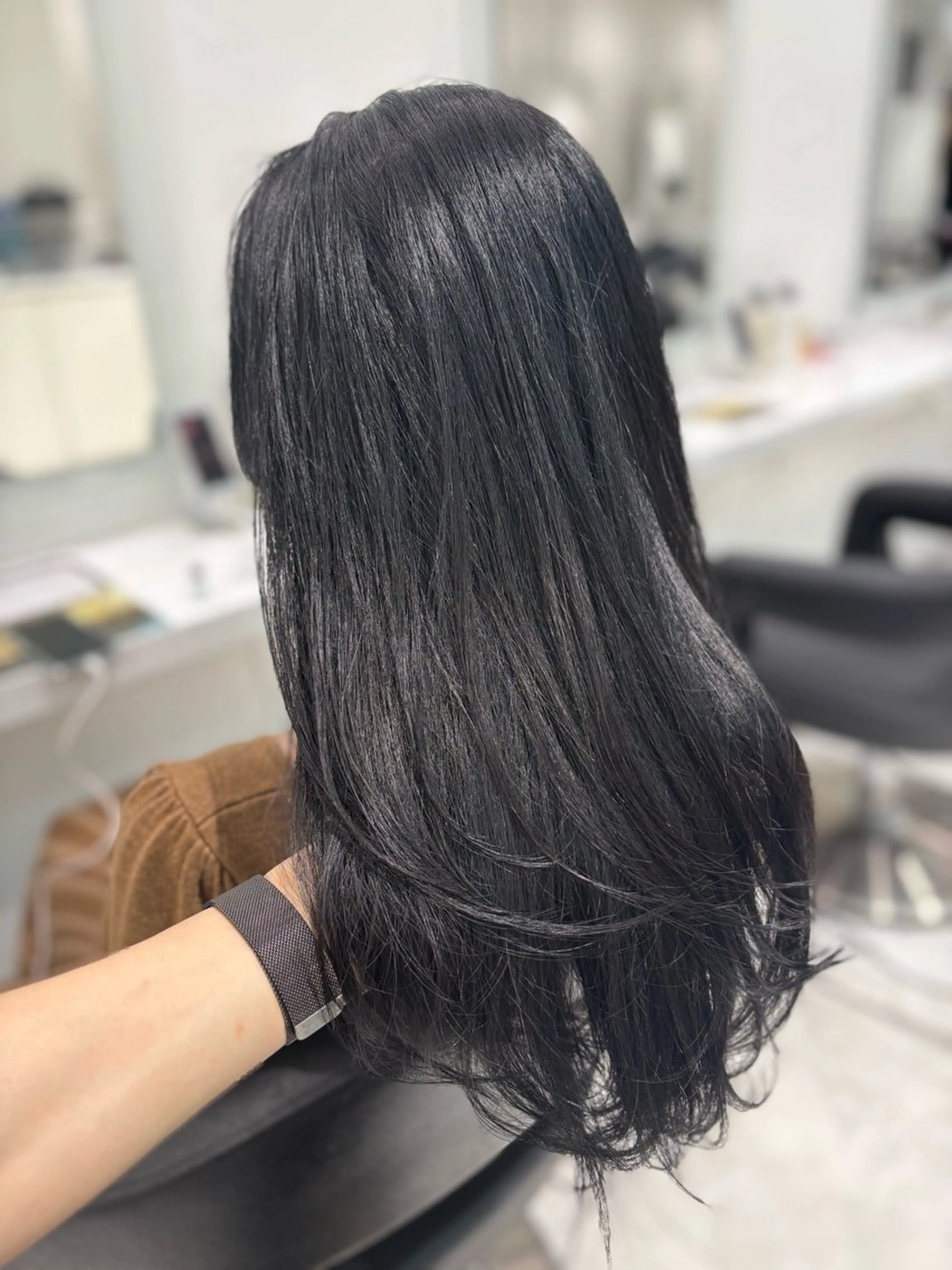 ロング カラー ヘアカラー トリートメント ヘッドスパ ヘアセット 流行りの透明感カラー ×縮毛矯正🤍ユウのヘアスタイル