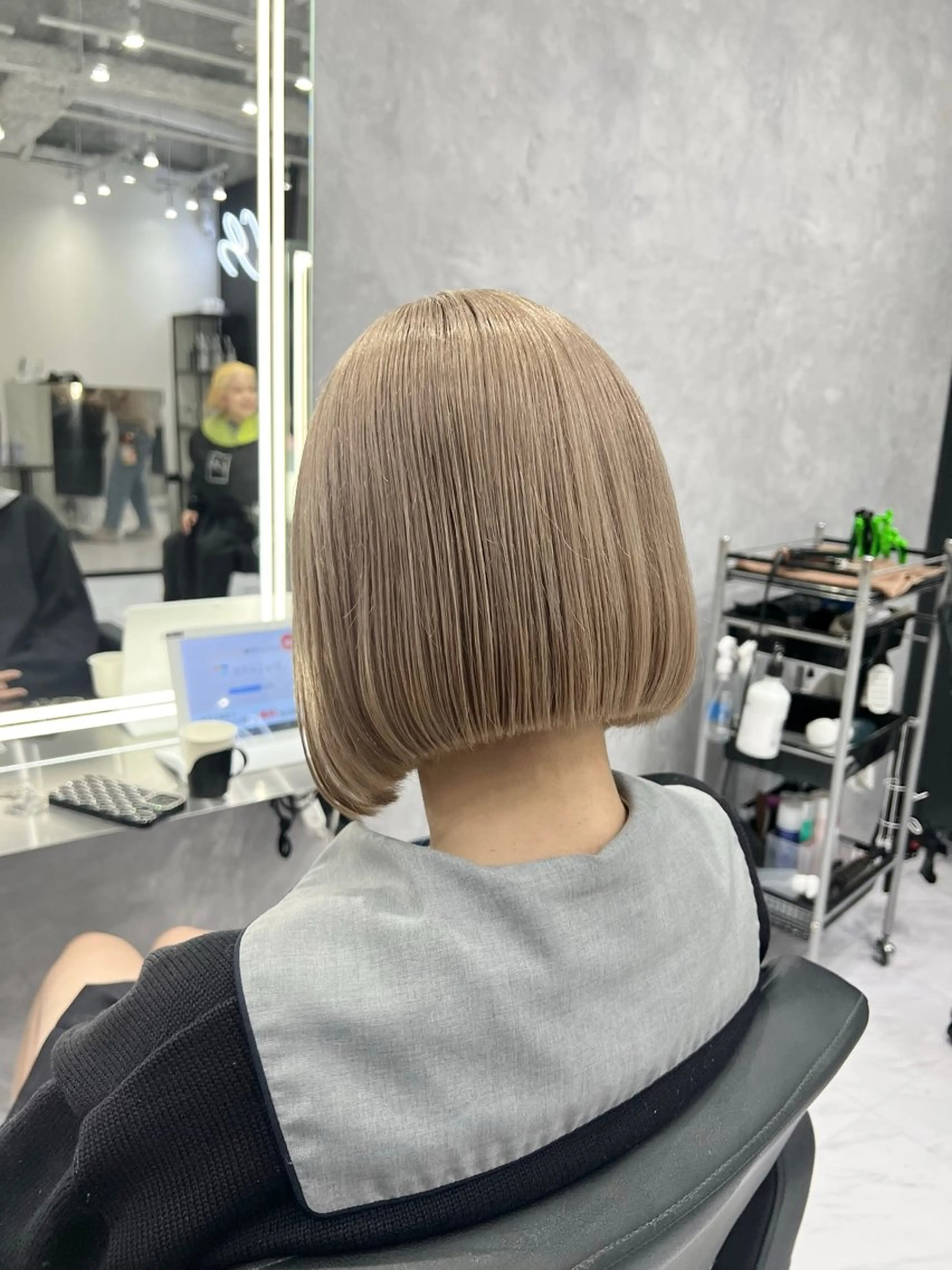 カラー SALOWIN栄 高須大貴のヘアスタイル