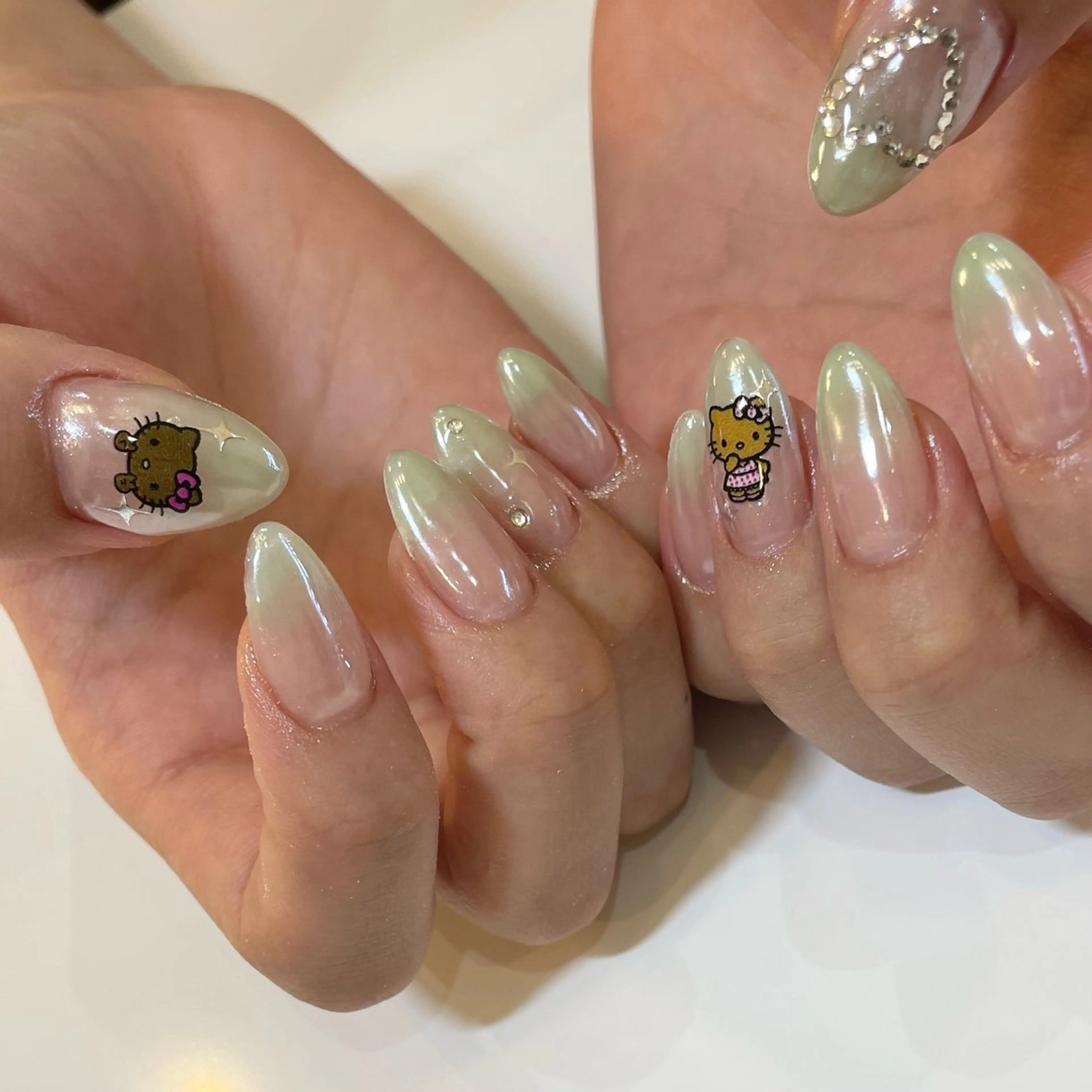 ネイル Nail Salon Gummi.のネイルデザイン