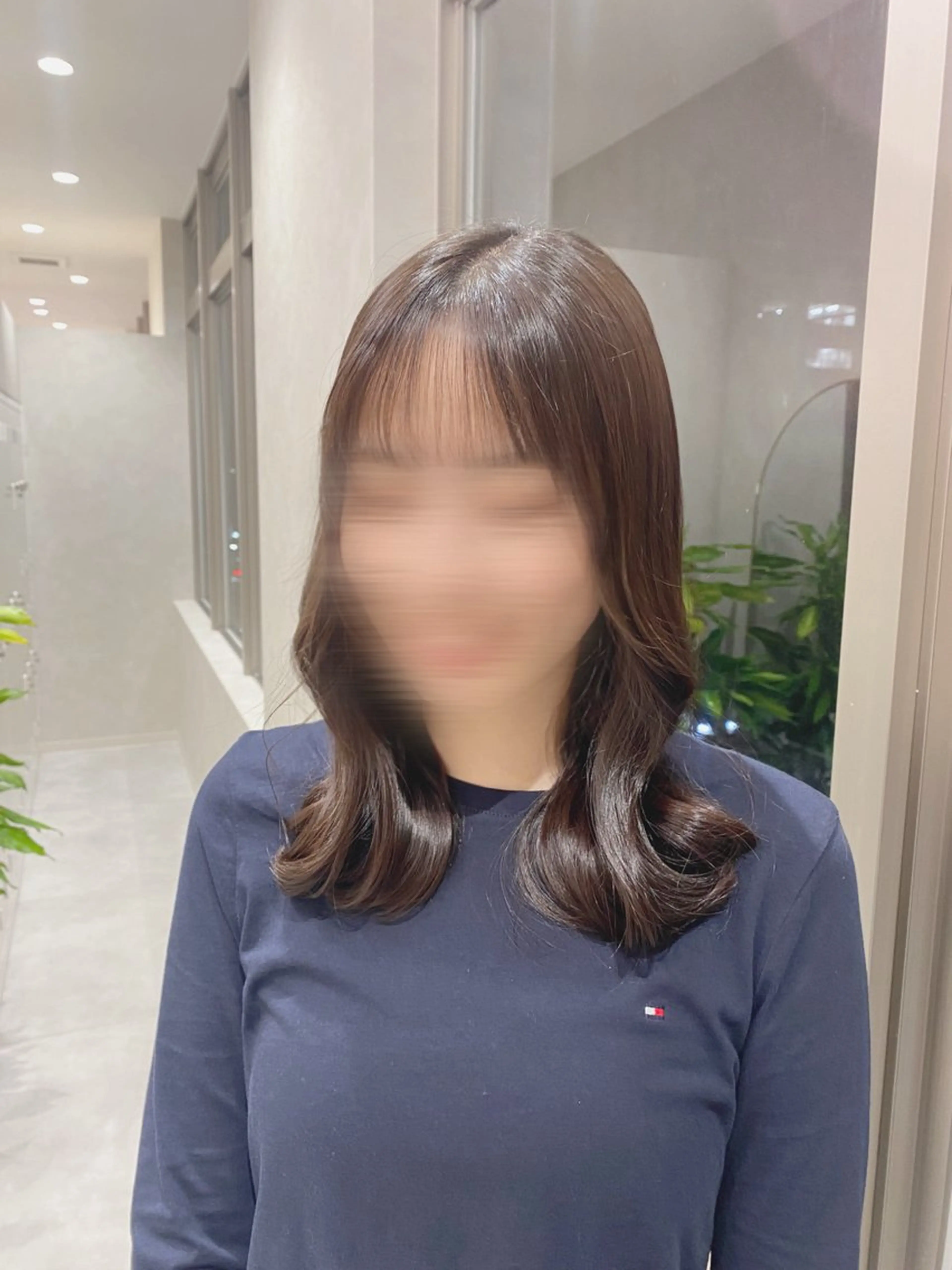 ミディアム カラー アッシュ アッシュブラウン ブラウンカラー くびれヘア ヘアカラー 韓国ヘア・カラー 🩵SHIZUKUのヘアスタイル