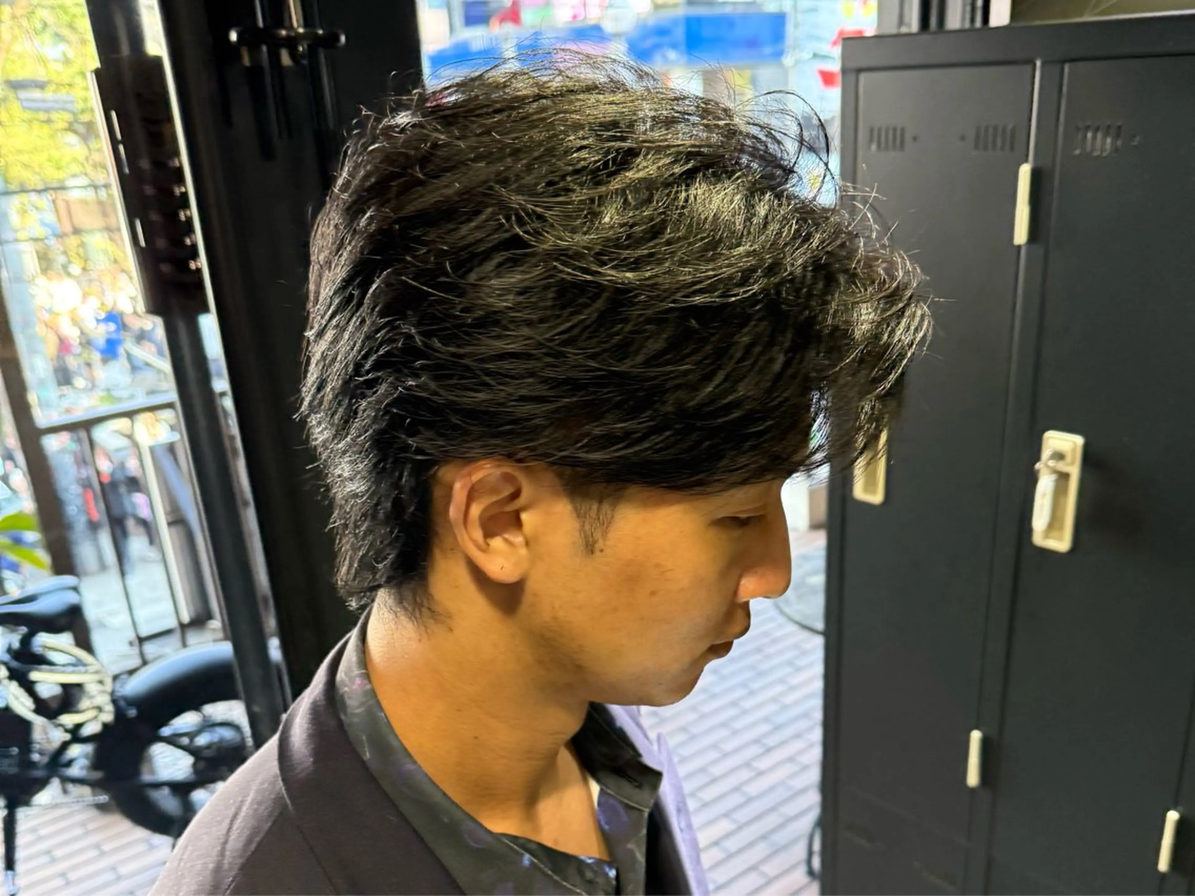 ショート パーマ メンズ センターパート フェザーパーマ メンズパーマ メンズウルフカット ウルフカット カット パーマ 【フェザーパーマ】 【縮毛矯正】鶴田文のヘアスタイル