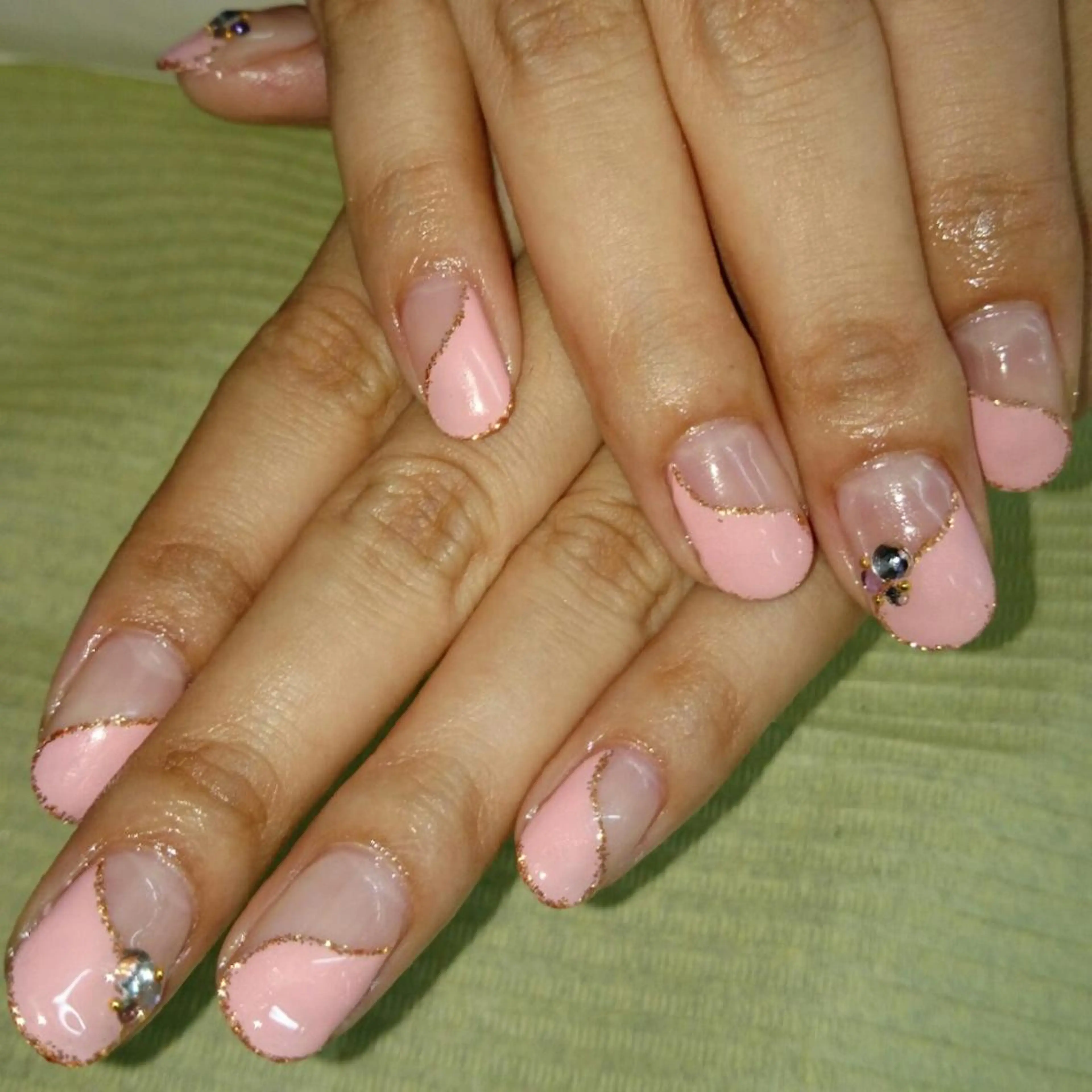 ネイル 與儀 知佳のネイルデザイン