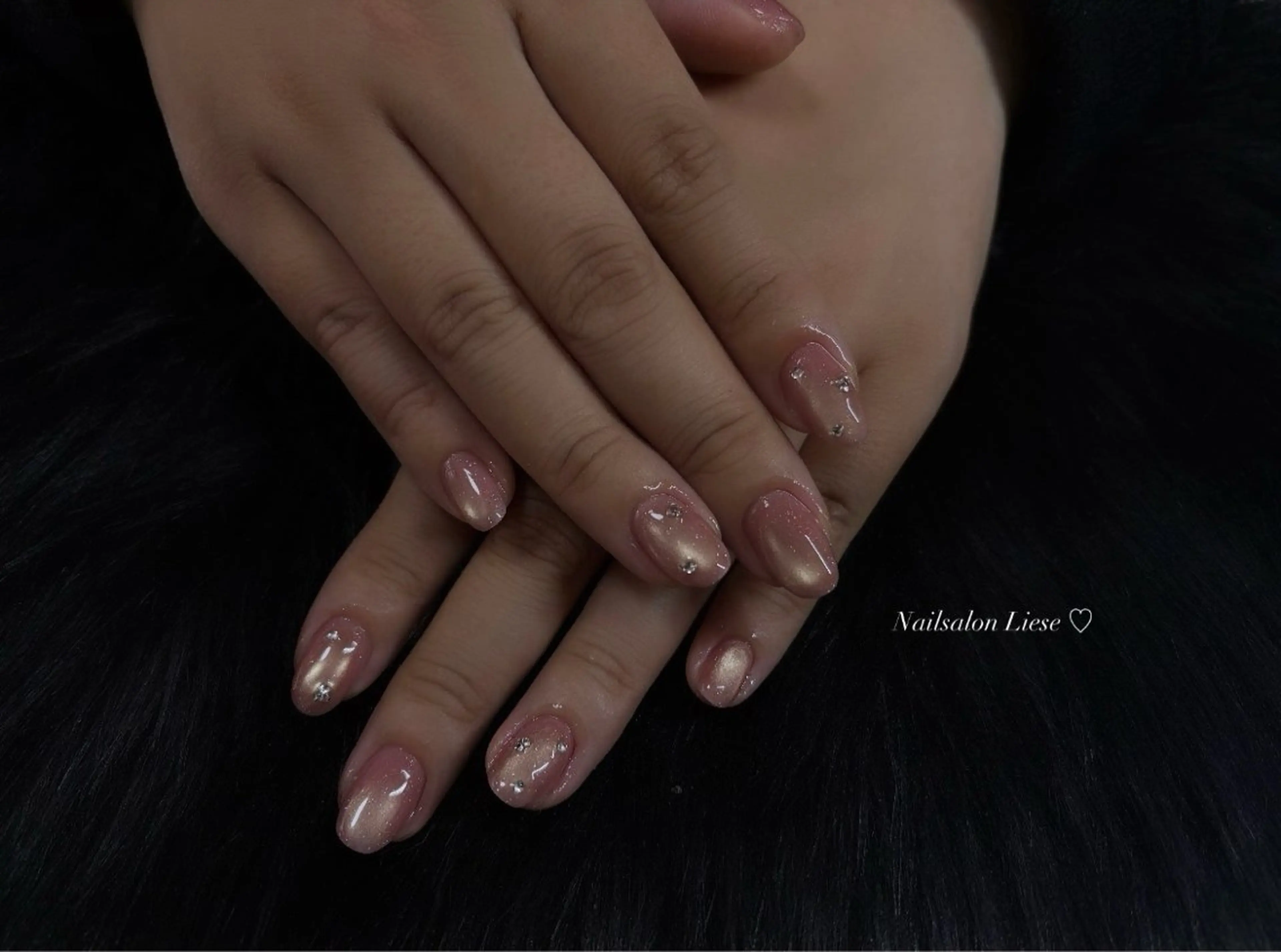 ネイル ハンドネイル 𝐋𝐢𝐞𝐬𝐞 𝐘𝐔𝐈のネイルデザイン