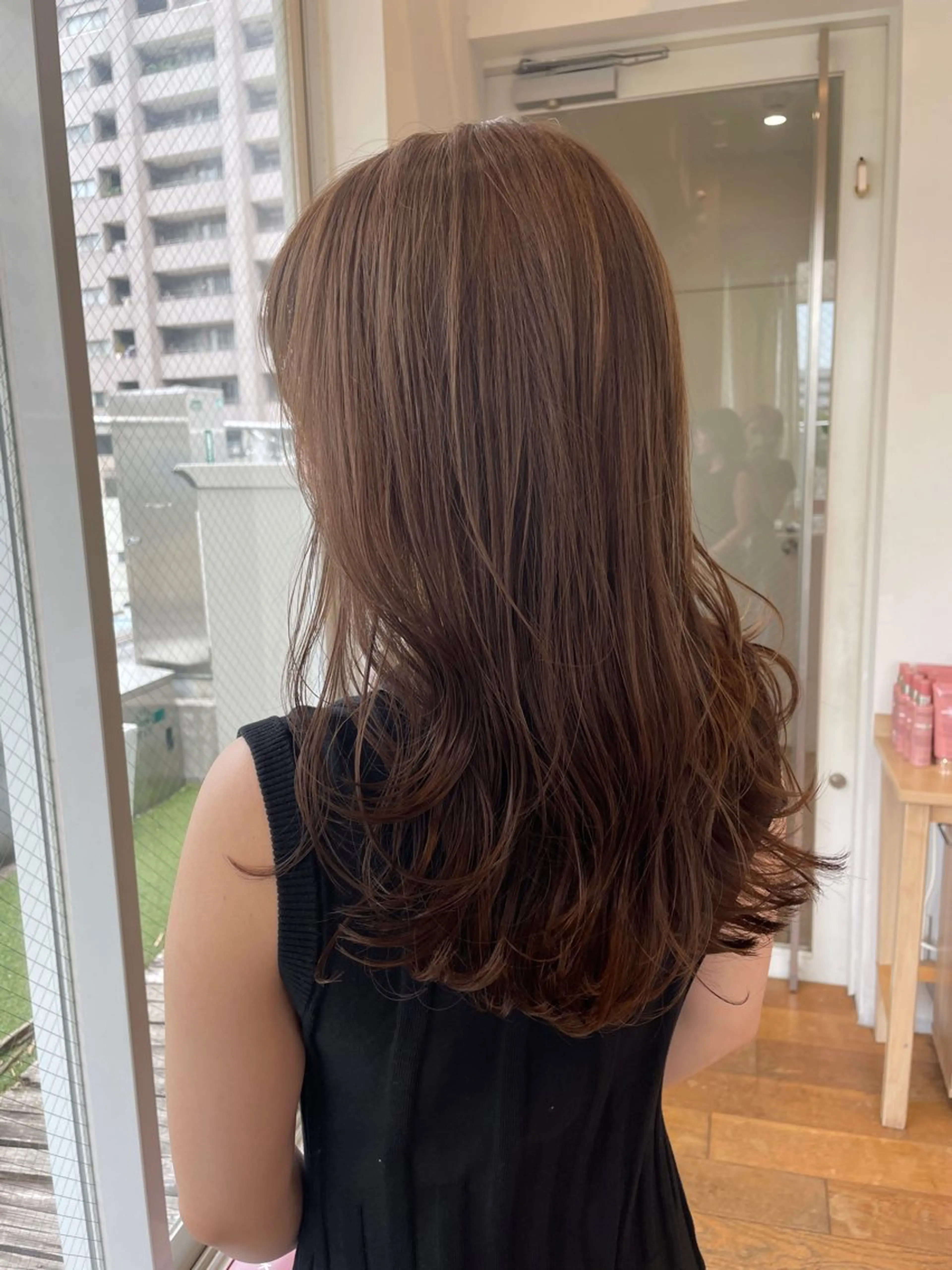 カラー 市吉 杏奈のヘアスタイル