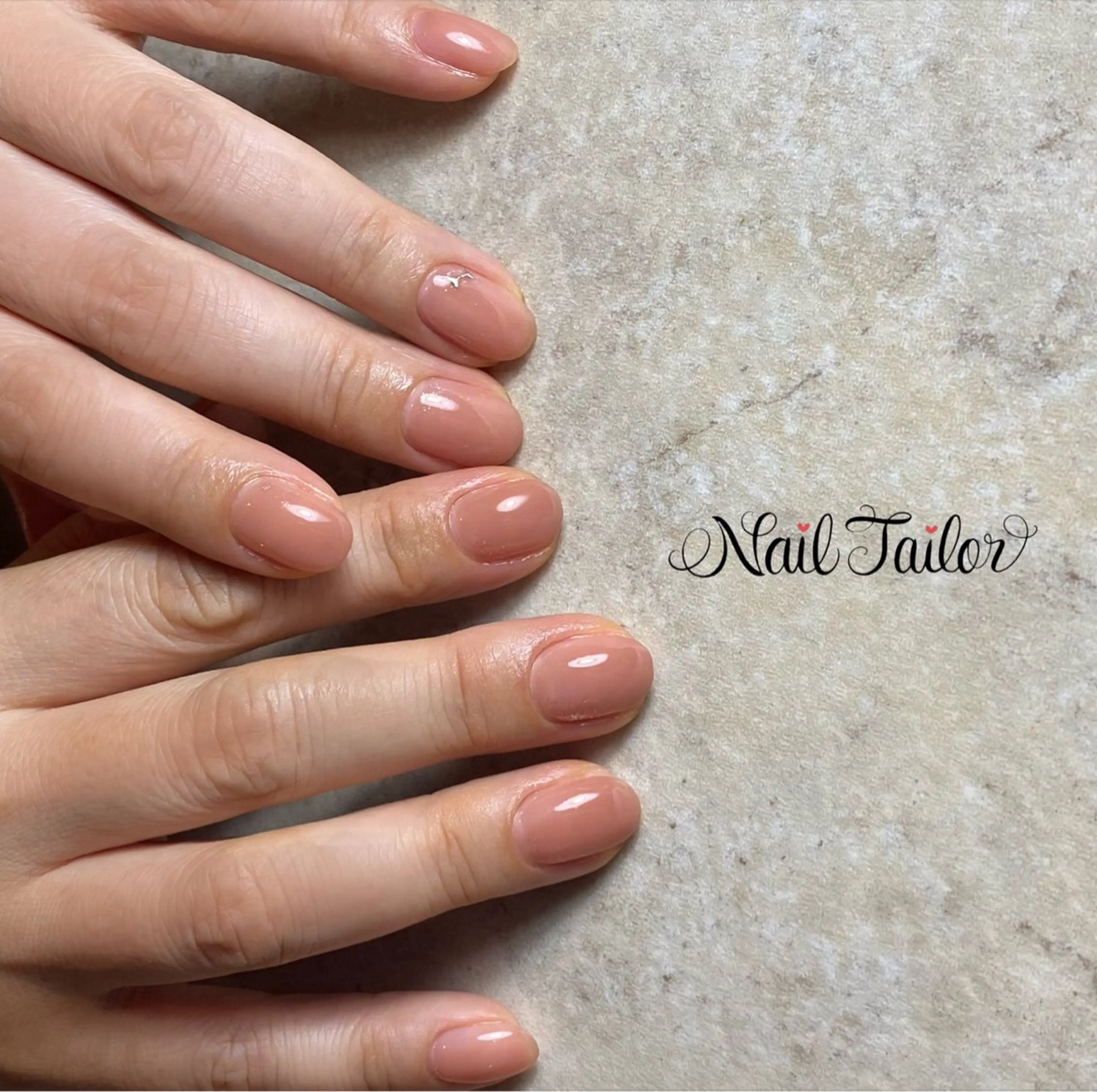 ネイル 長さ出し ジェルネイル オフィスネイル ワンカラーネイル シンプルネイル ハンドネイル NailTailor ネイルテイラーのネイルデザイン