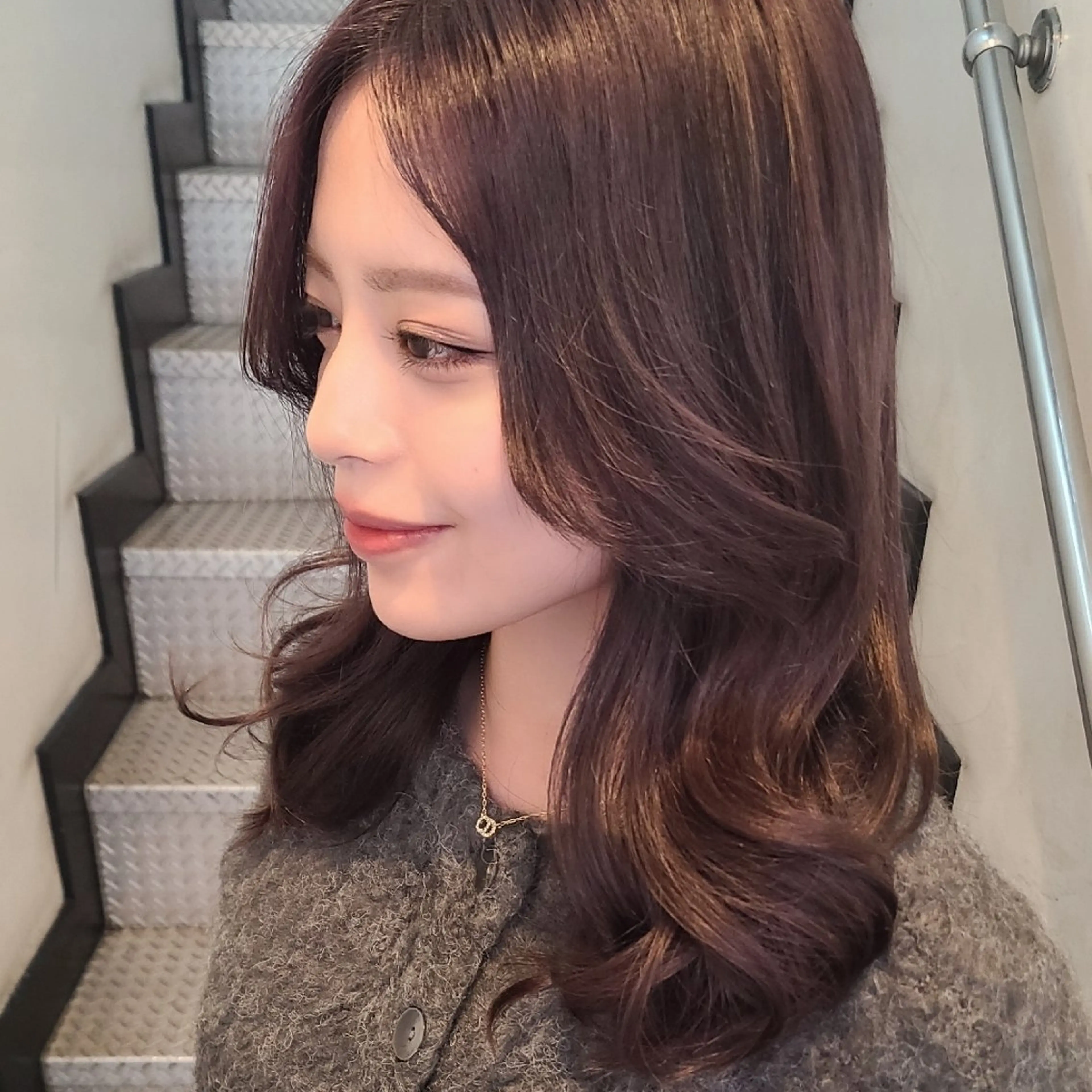 カラー 西田 理沙のヘアスタイル
