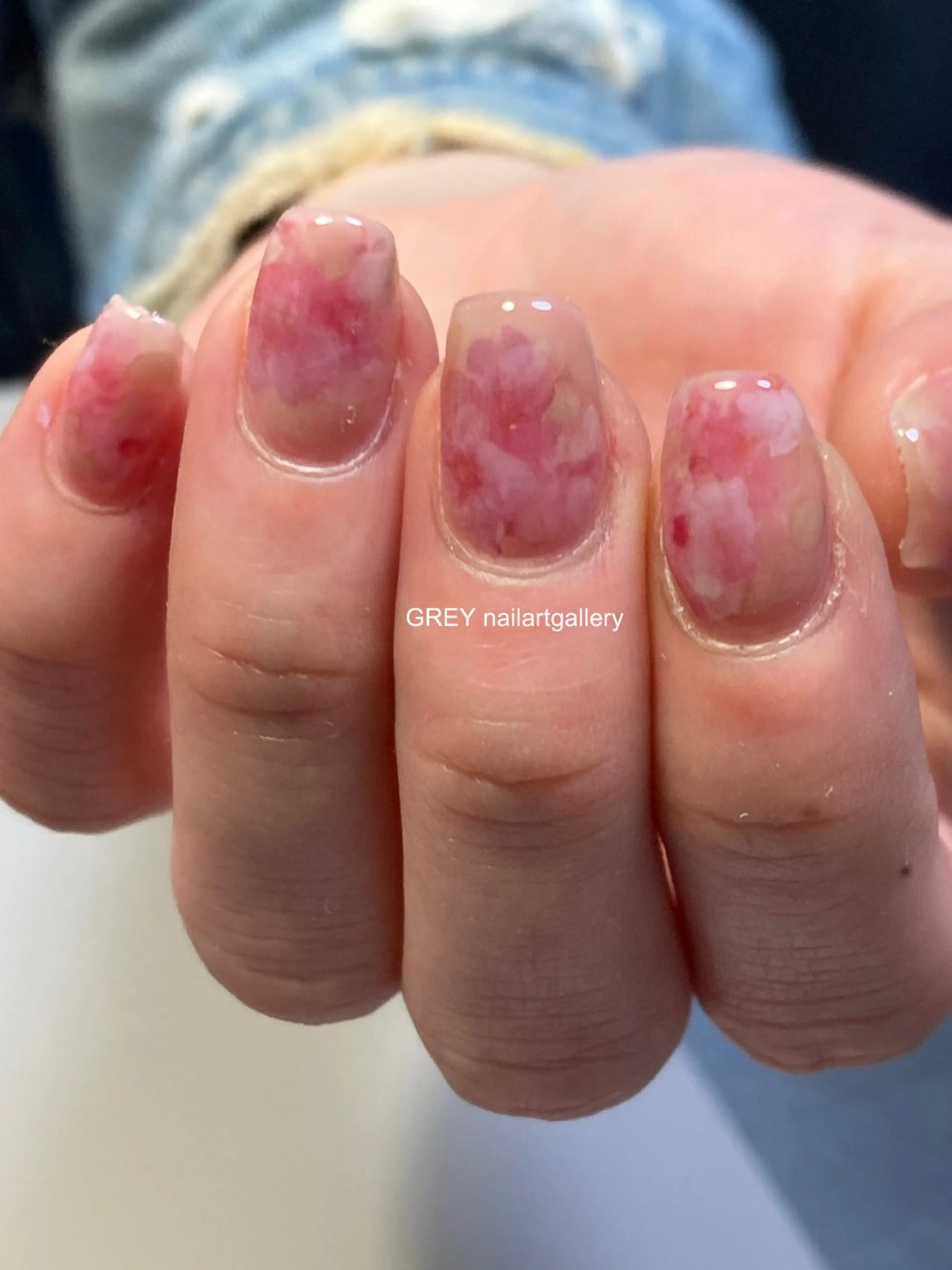 ネイル 桜ネイル ニュアンスネイル ピンク ホワイト 【GREY】 TAIRAのネイルデザイン