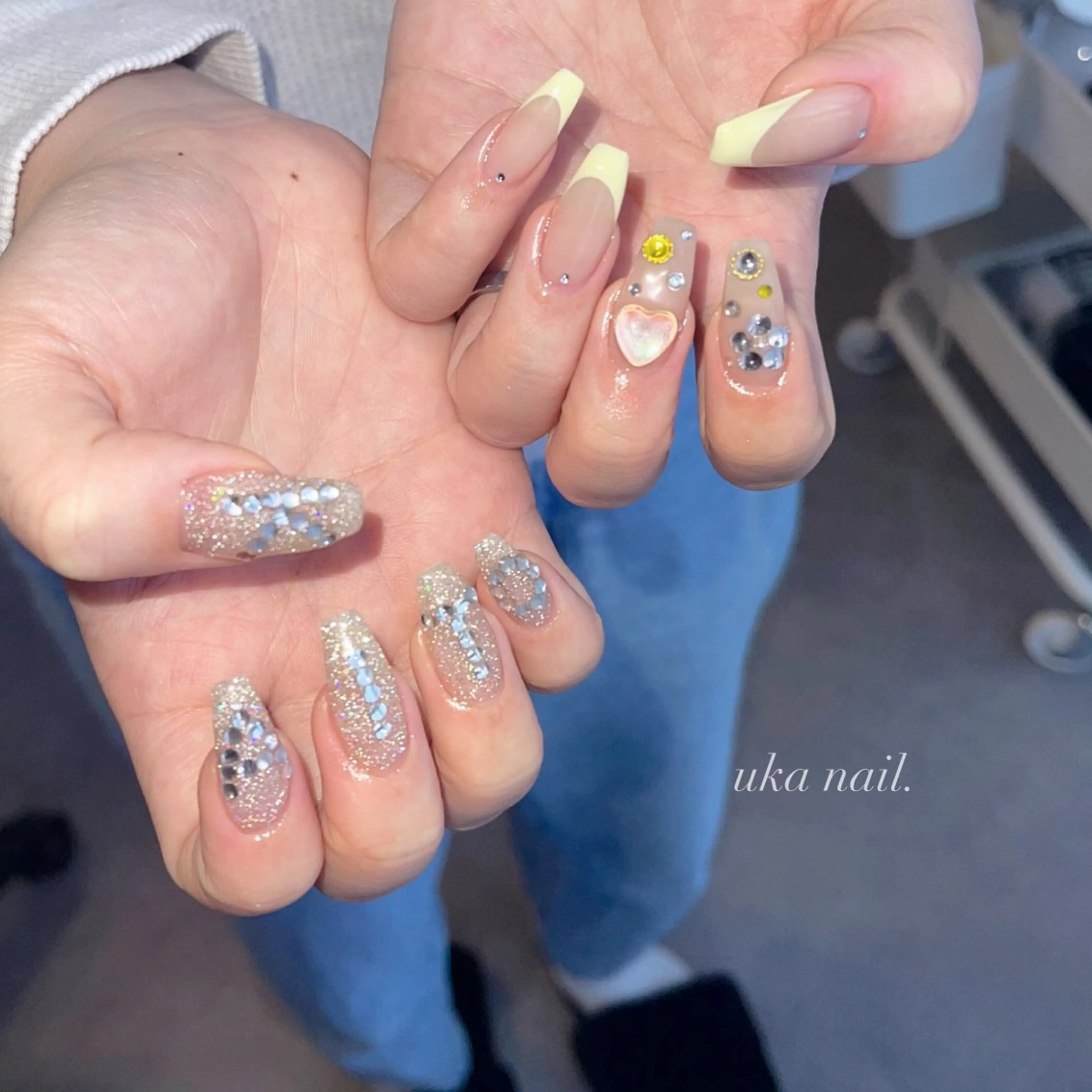 ネイル フラッシュネイル フレンチネイル ゴールド 黄色 ハンドネイル uka nailのネイルデザイン