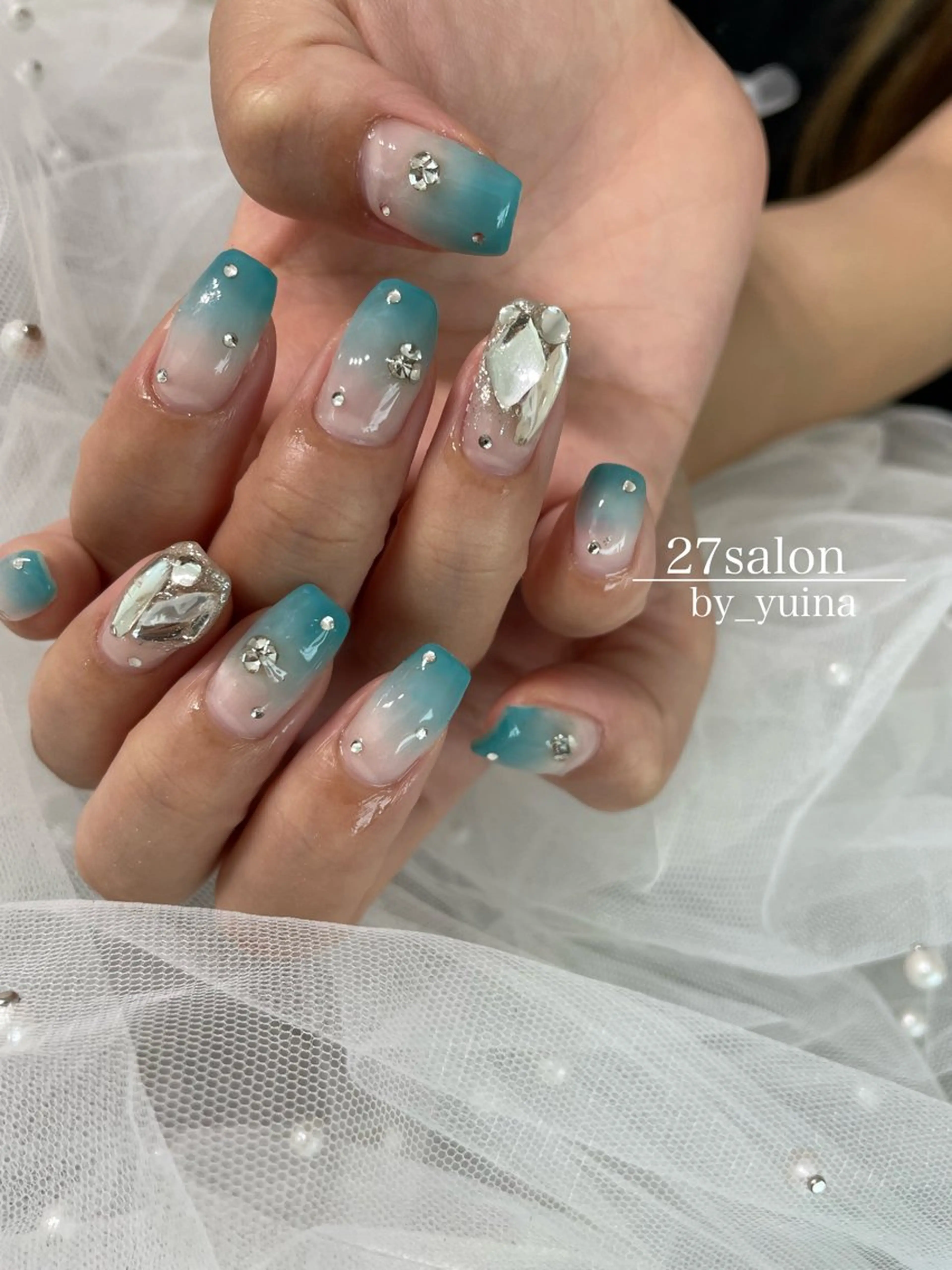 ネイル グラデーション ワンホンネイル ハンドネイル 27salon yuinaのネイルデザイン