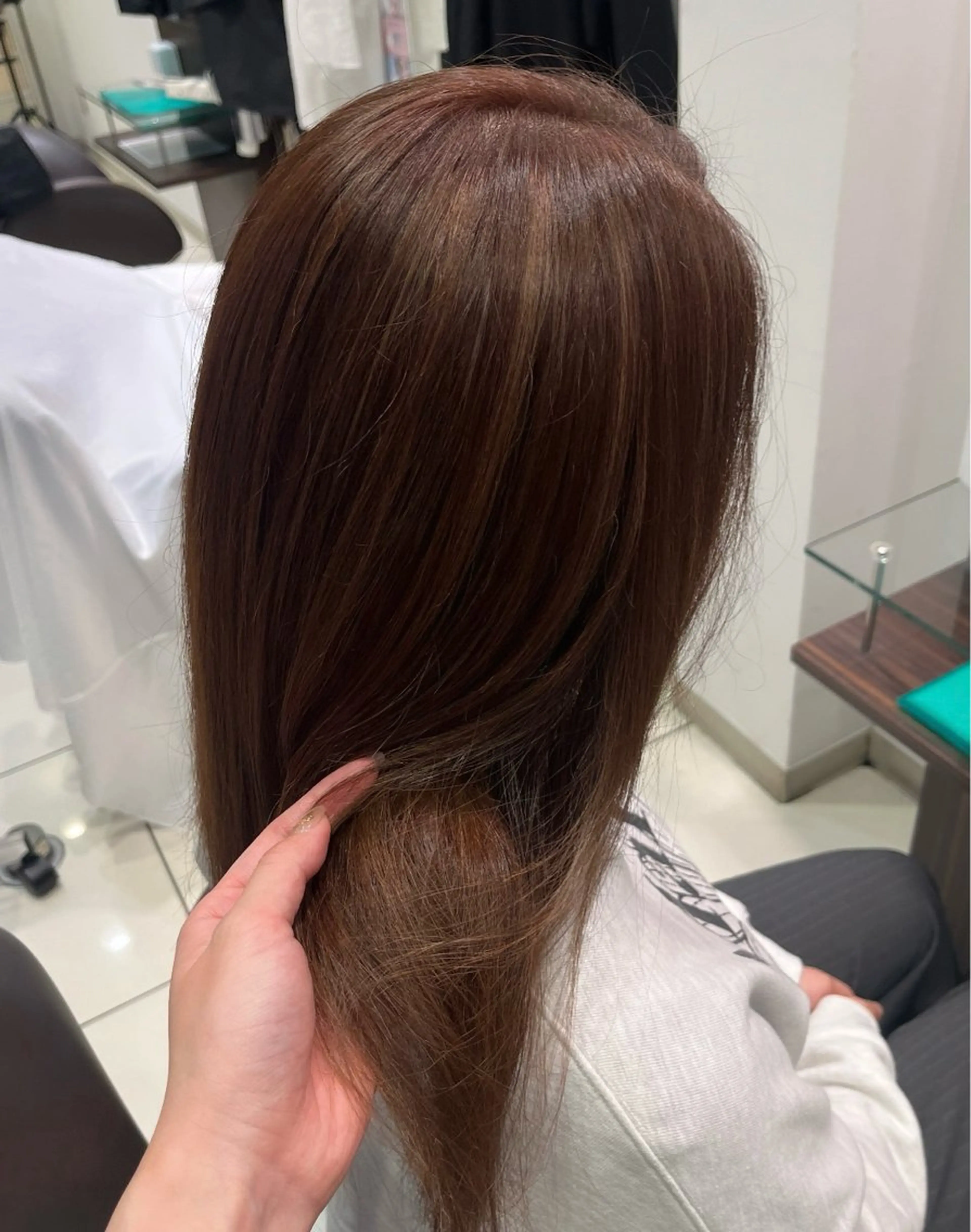 ロング 福富 百花のヘアスタイル