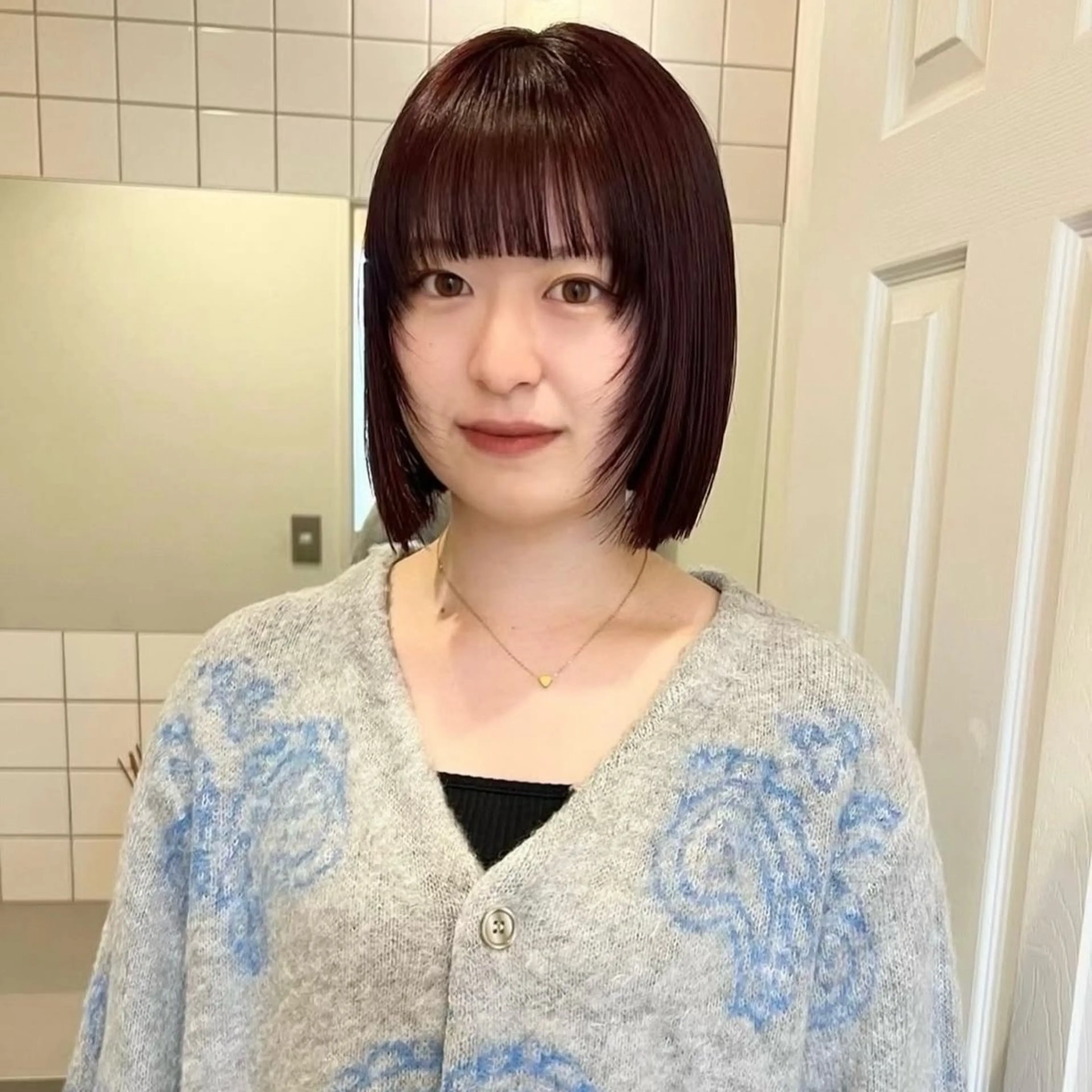 ショート カラー レッドカラー arisa/暖色 /伏見/レイヤーのヘアスタイル