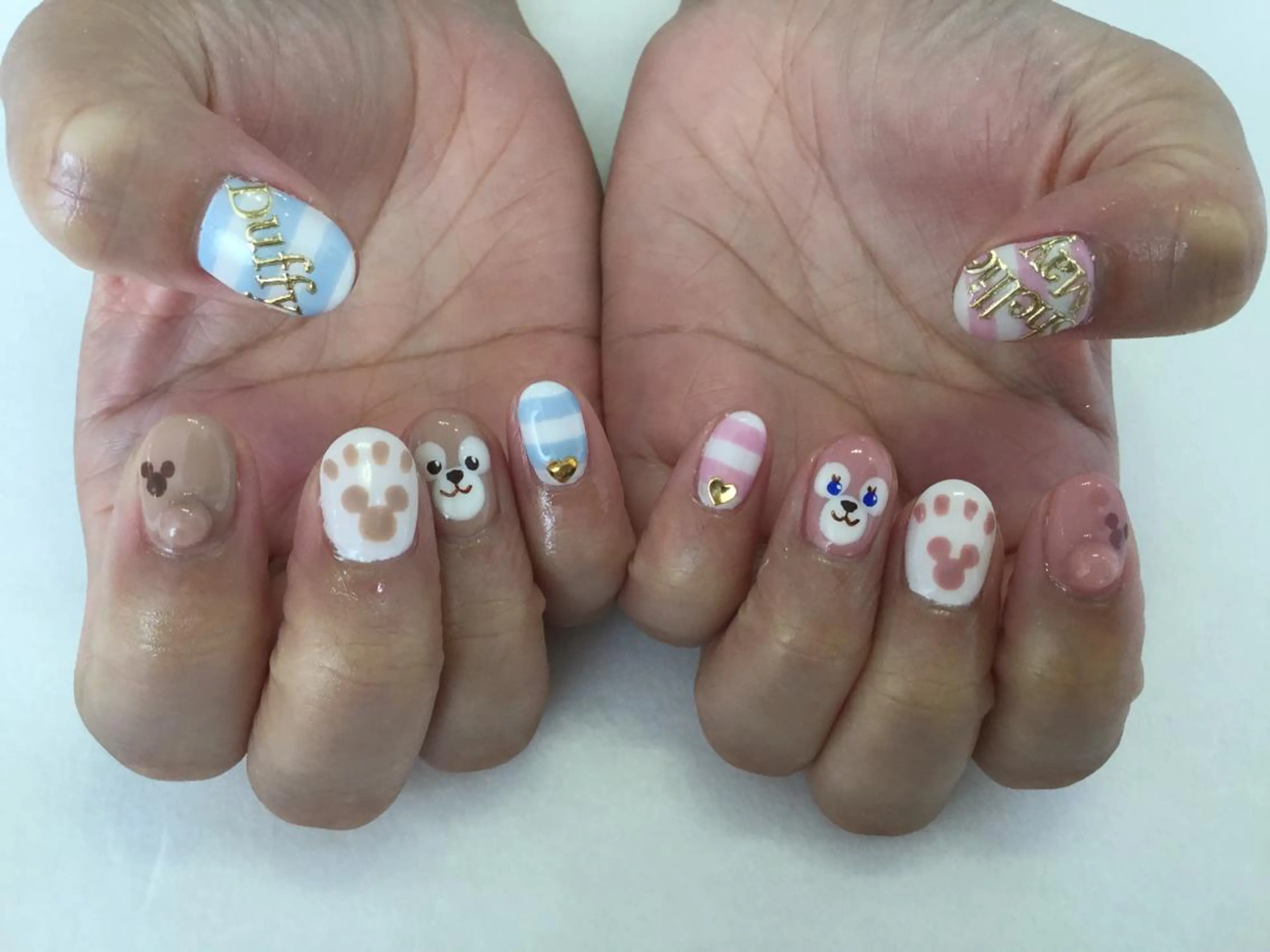 ネイル 💎🐰 saki. m 🐰💎のネイルデザイン
