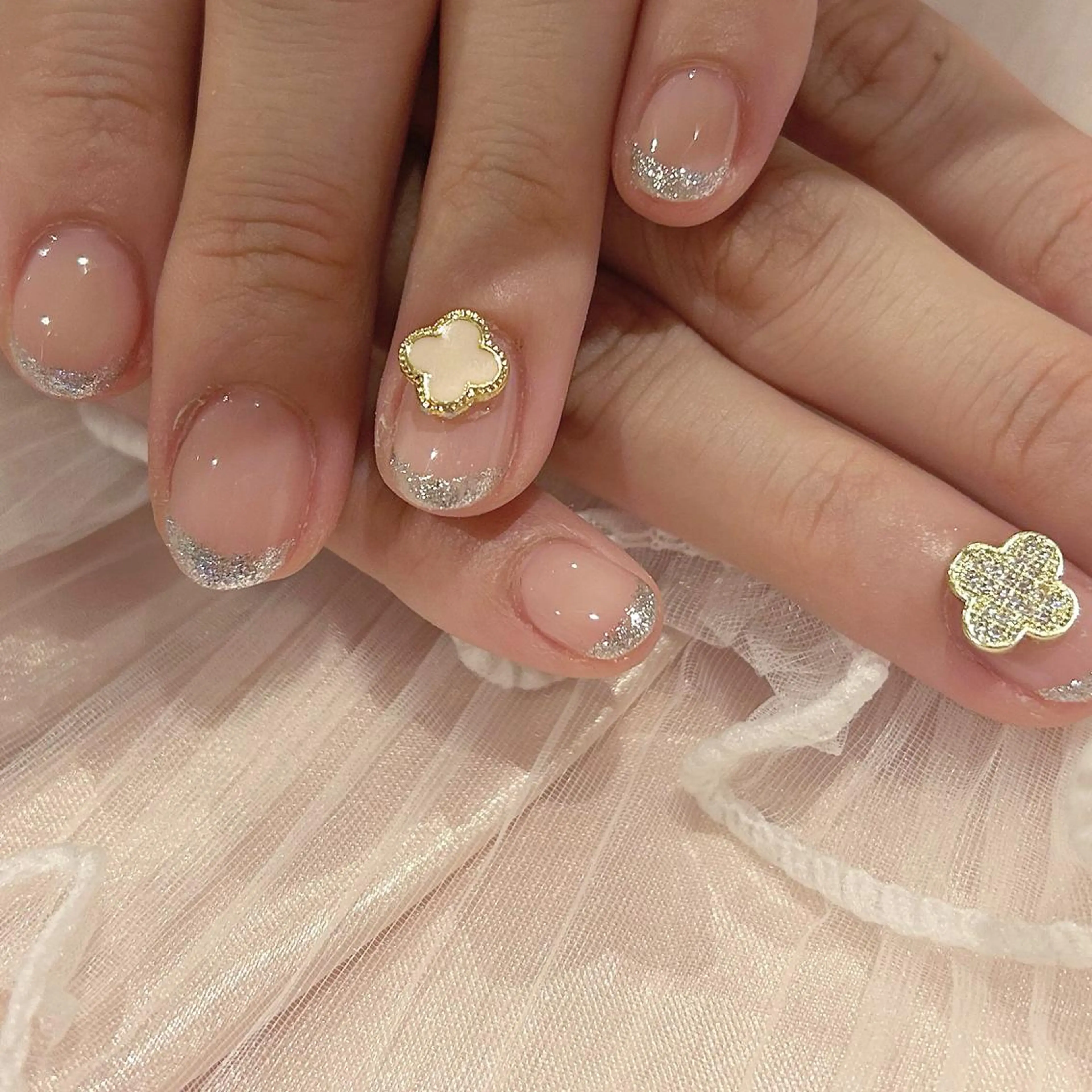 ネイル フレンチネイル 韓国ネイル オフィスネイル ワンカラーネイル ハンドネイル Nishiyama Honokaのネイルデザイン