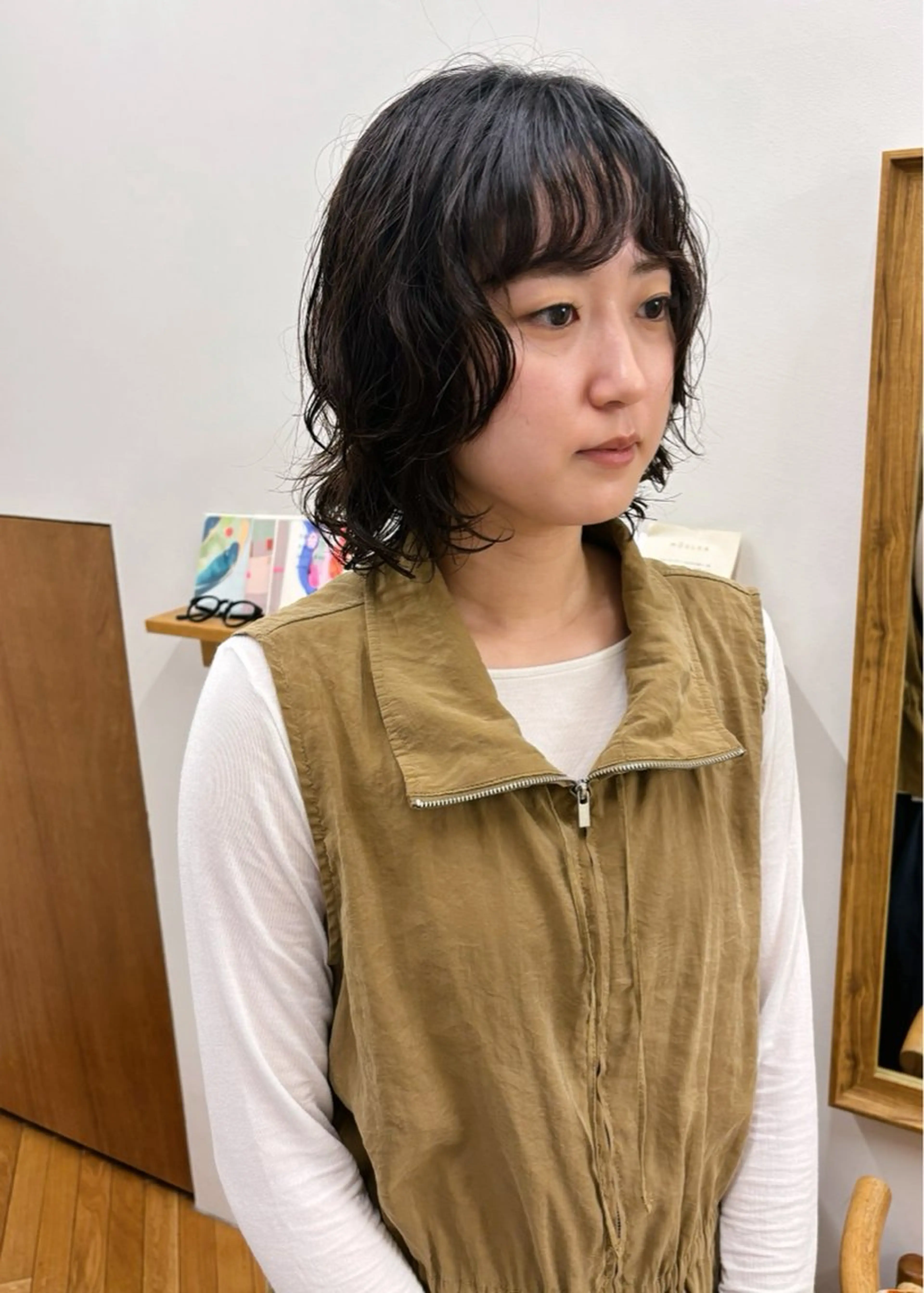 ミディアム パーマ ミディアムパーマ ボブ レイヤーカット ウルフカット ウルフボブ パーマ 西山 紗耶香🪽 透明感カラー/ボブのヘアスタイル