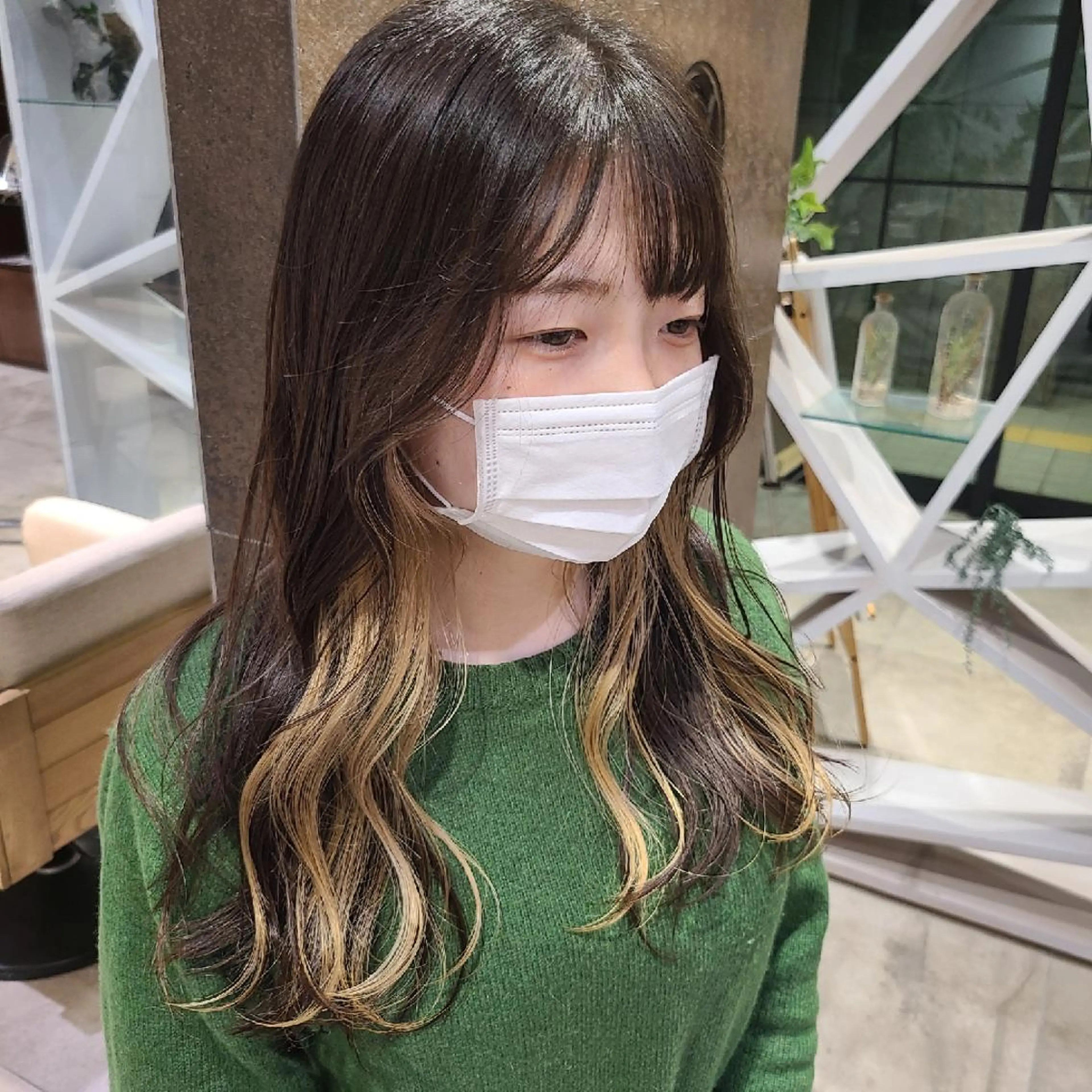 ミディアム 佐々木 美玖のヘアスタイル