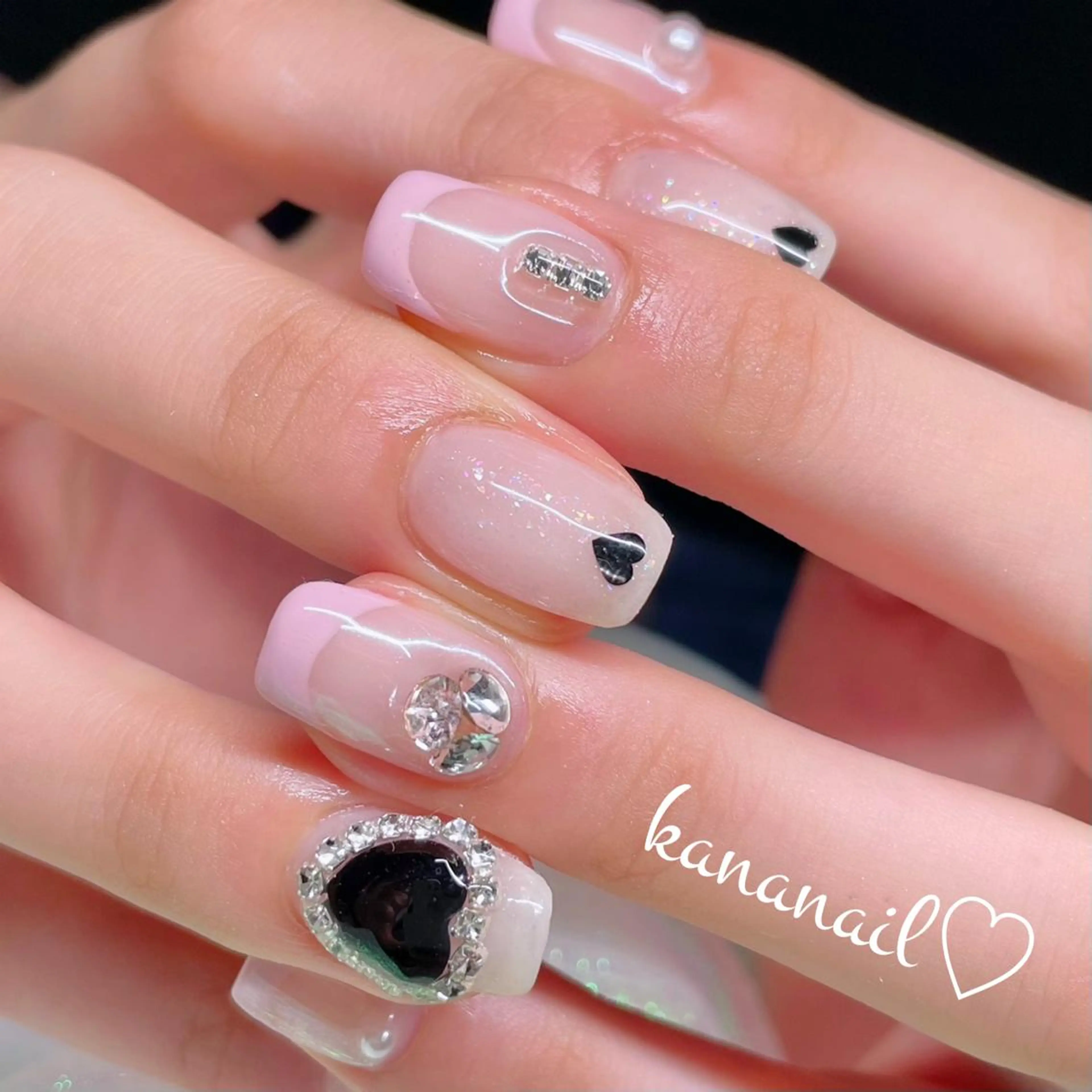 ネイル アートネイル オーロラネイル 成人式 入学式 フレンチネイル kananail ♡のネイルデザイン