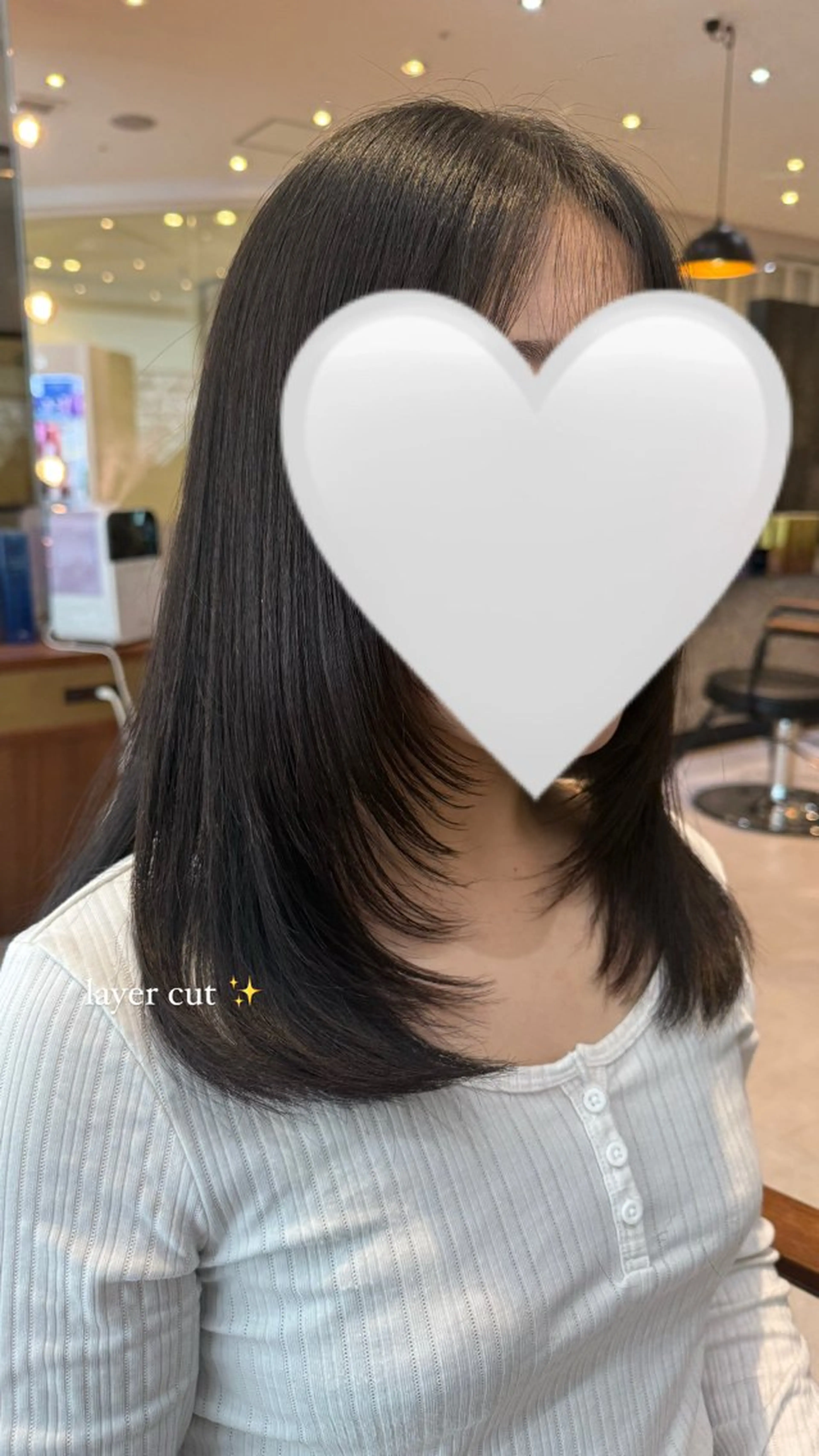 セミロング 韓国ヘア🇰🇷/ みずき/レイヤーのヘアスタイル