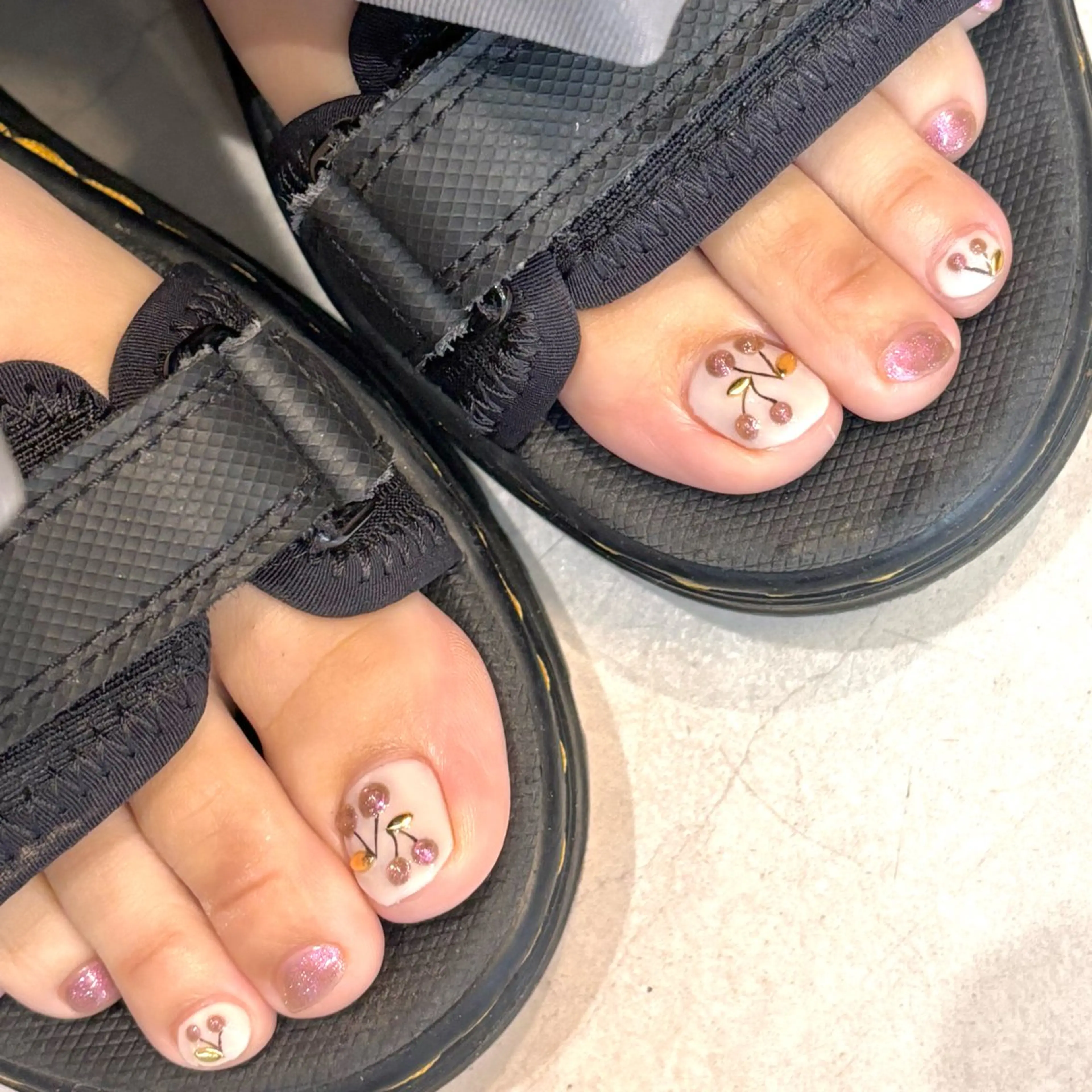 ネイル フットネイル マグネットネイル フットネイル Chipie_ ayanoのネイルデザイン