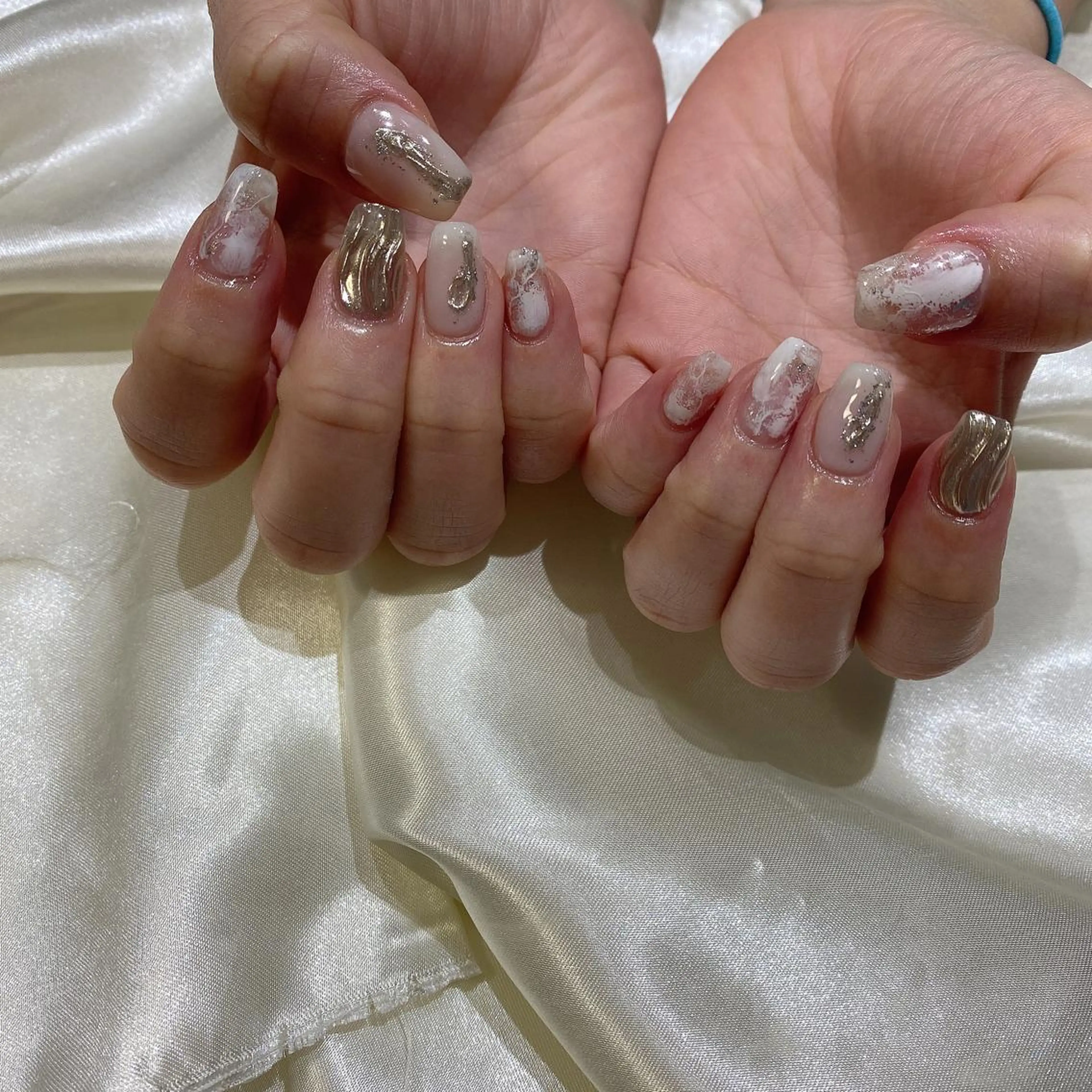 ネイル ハンドネイル 西岡 杏のネイルデザイン