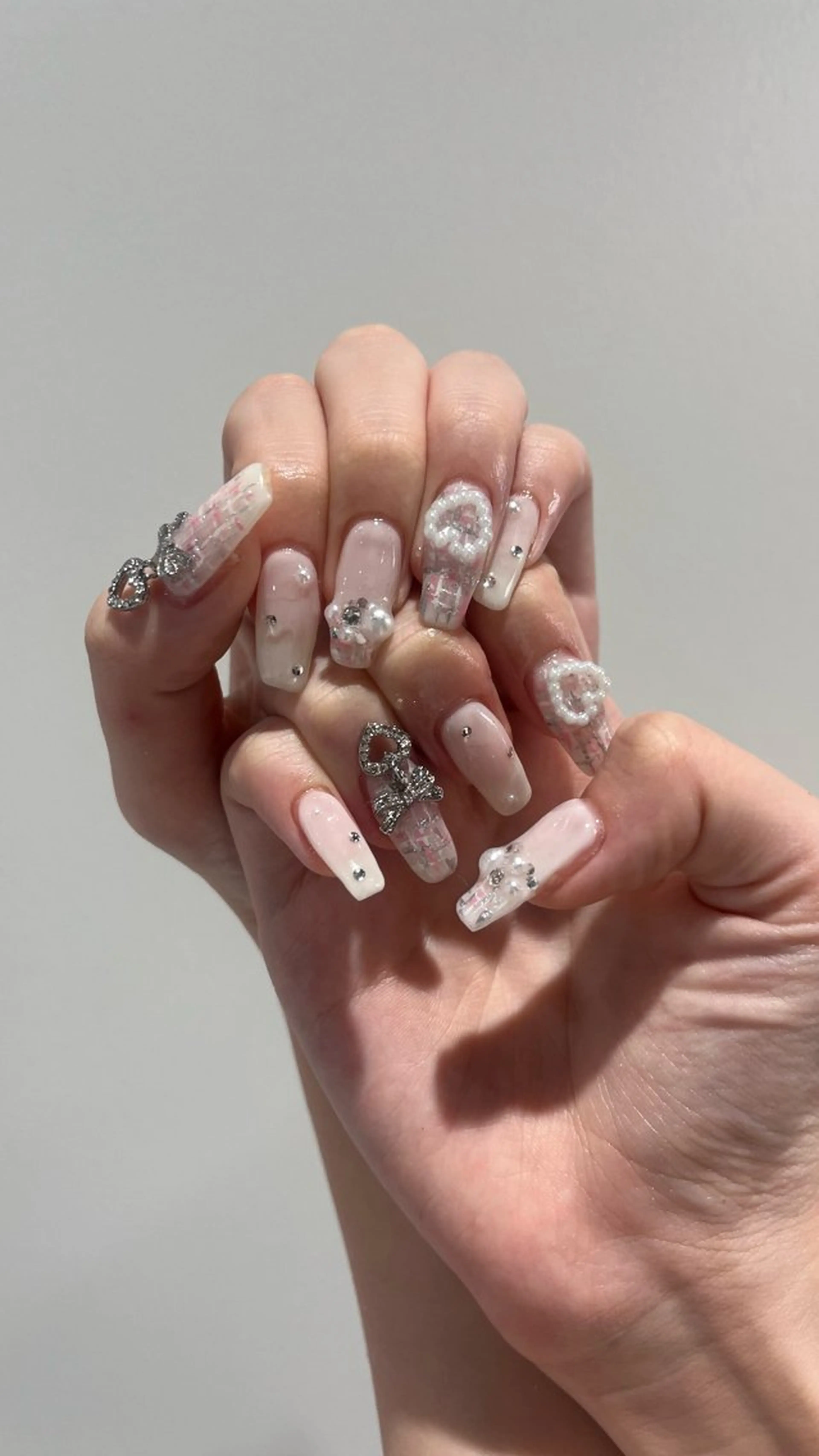 ネイル mai🤍縮毛酸性ス トレート/アイリストのヘアスタイル