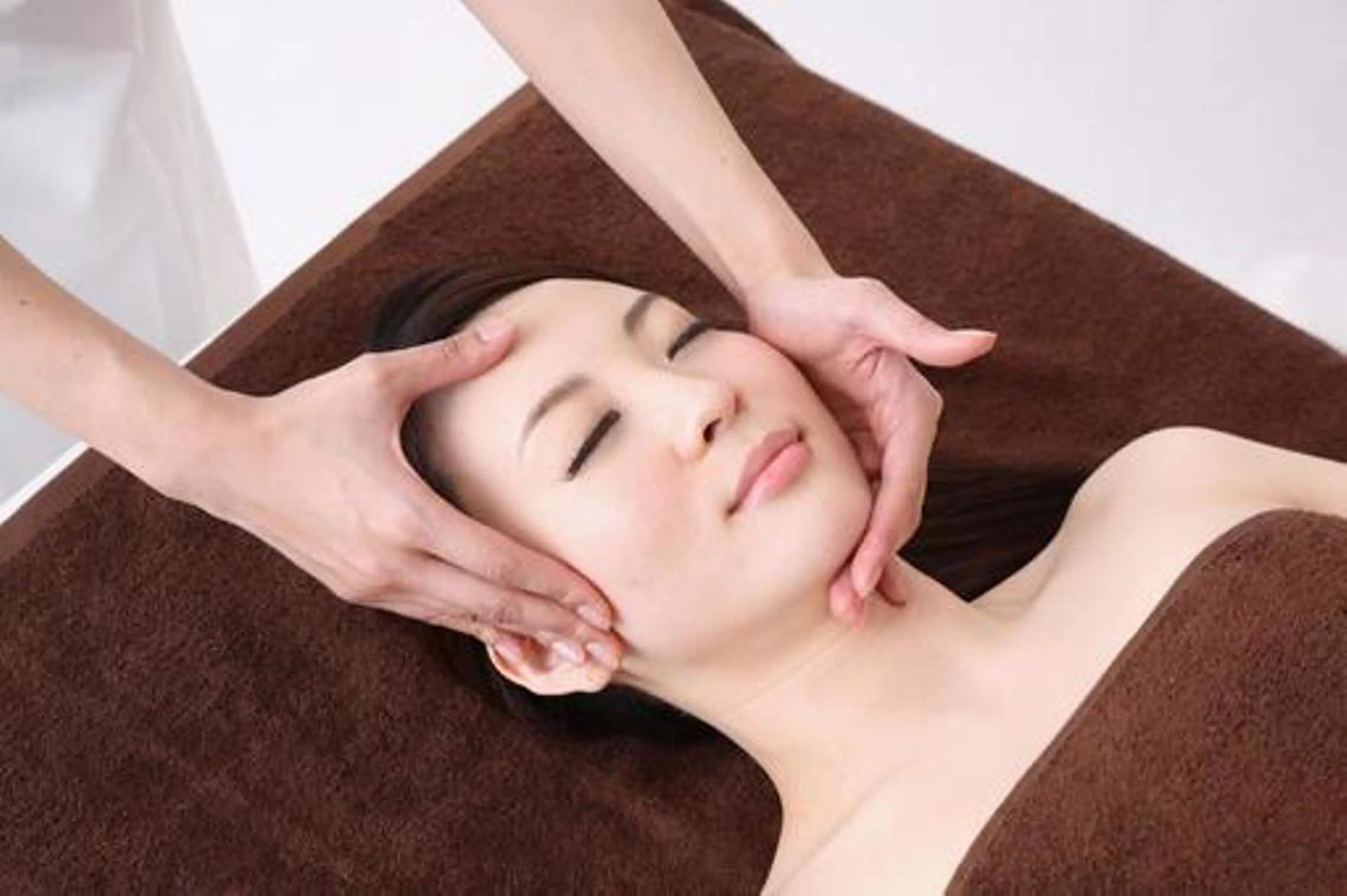 エステ Aria所属・秋山 香織のマツエク・マツパデザイン