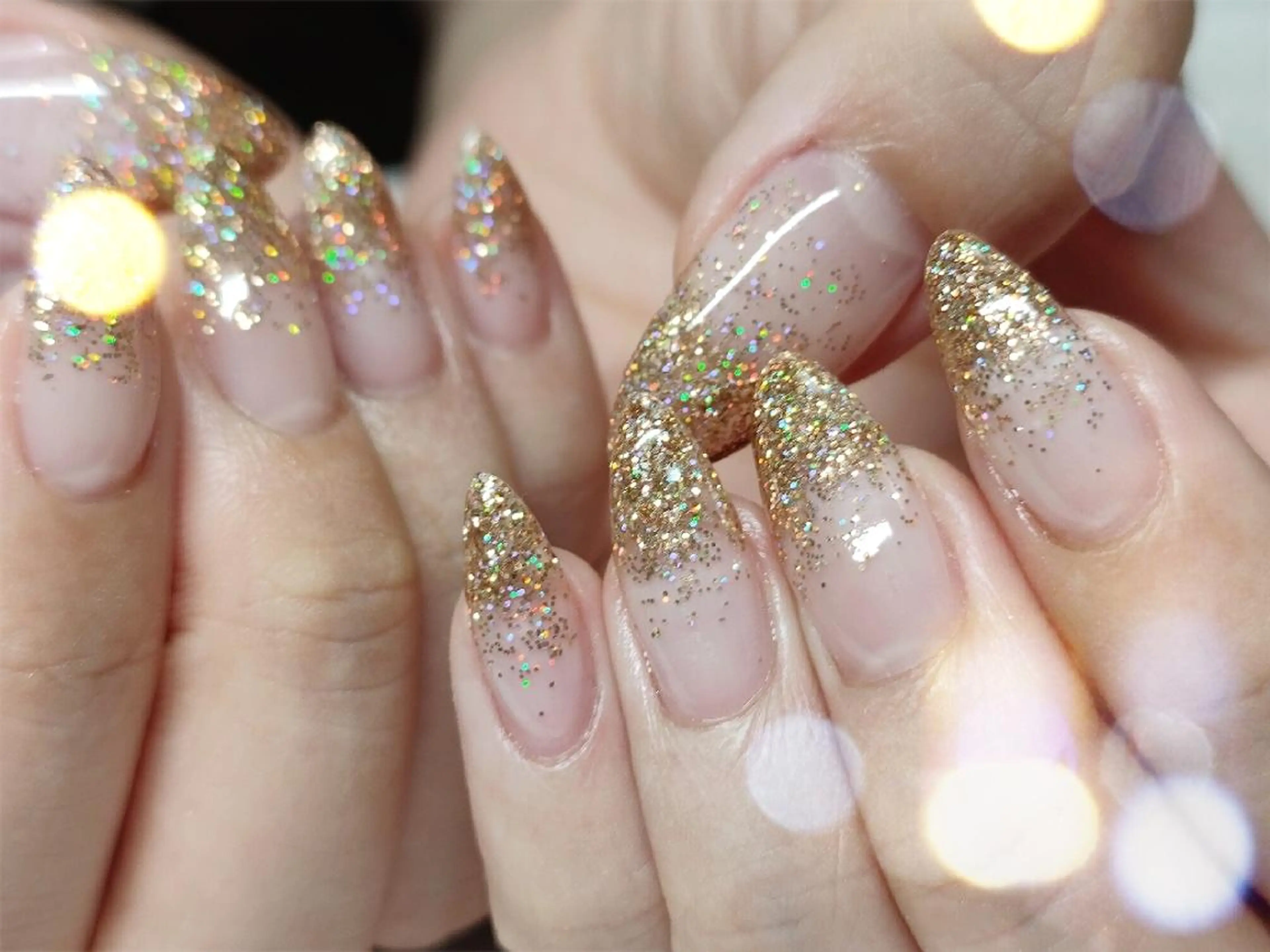 ネイル ハンドネイル RUNWAY 　　の眉毛・アイブロウイメージ