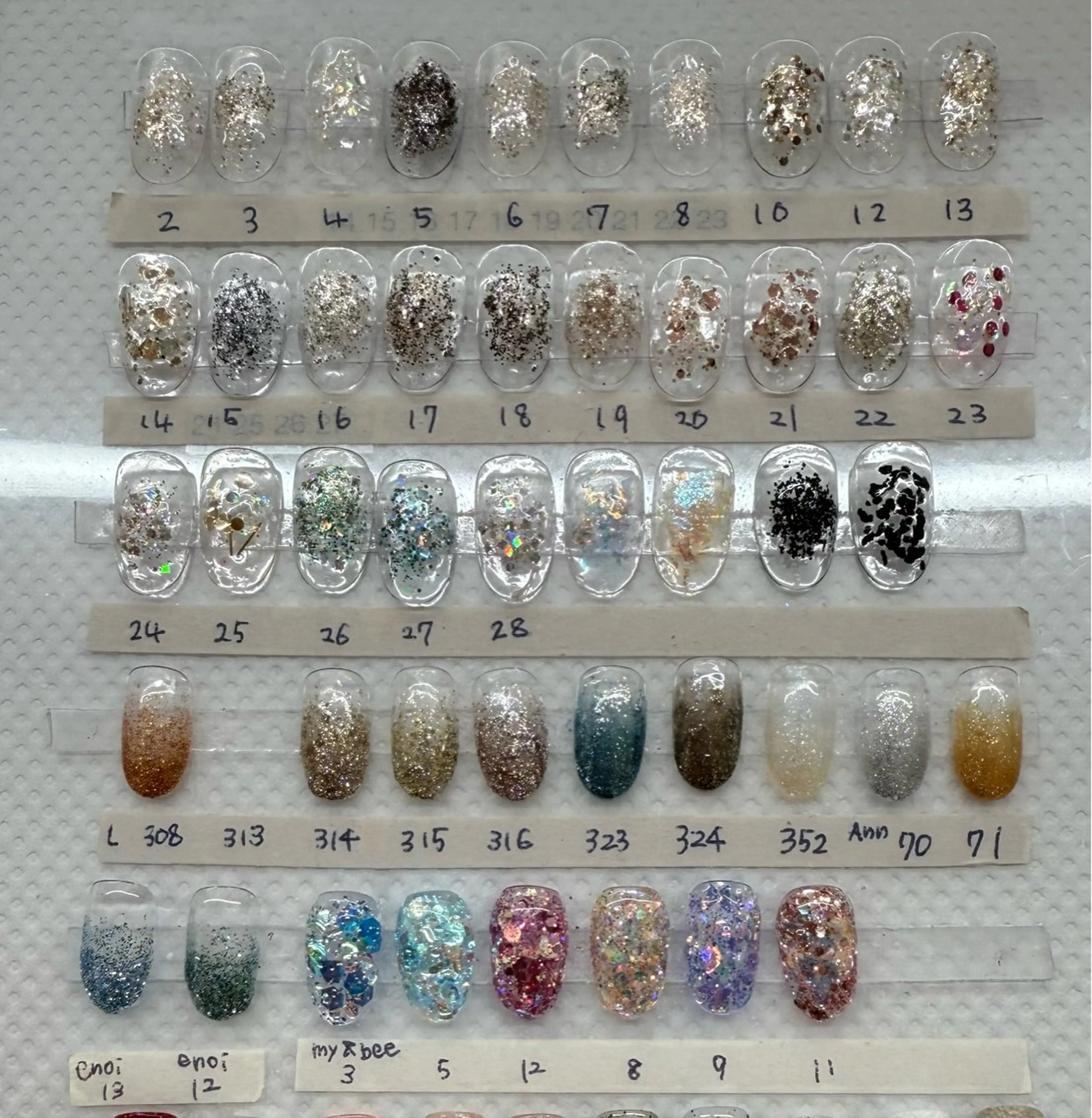 ネイル グラデーション ラメ(グリッター) ラメグラデーション Regina Marinaのネイルデザイン