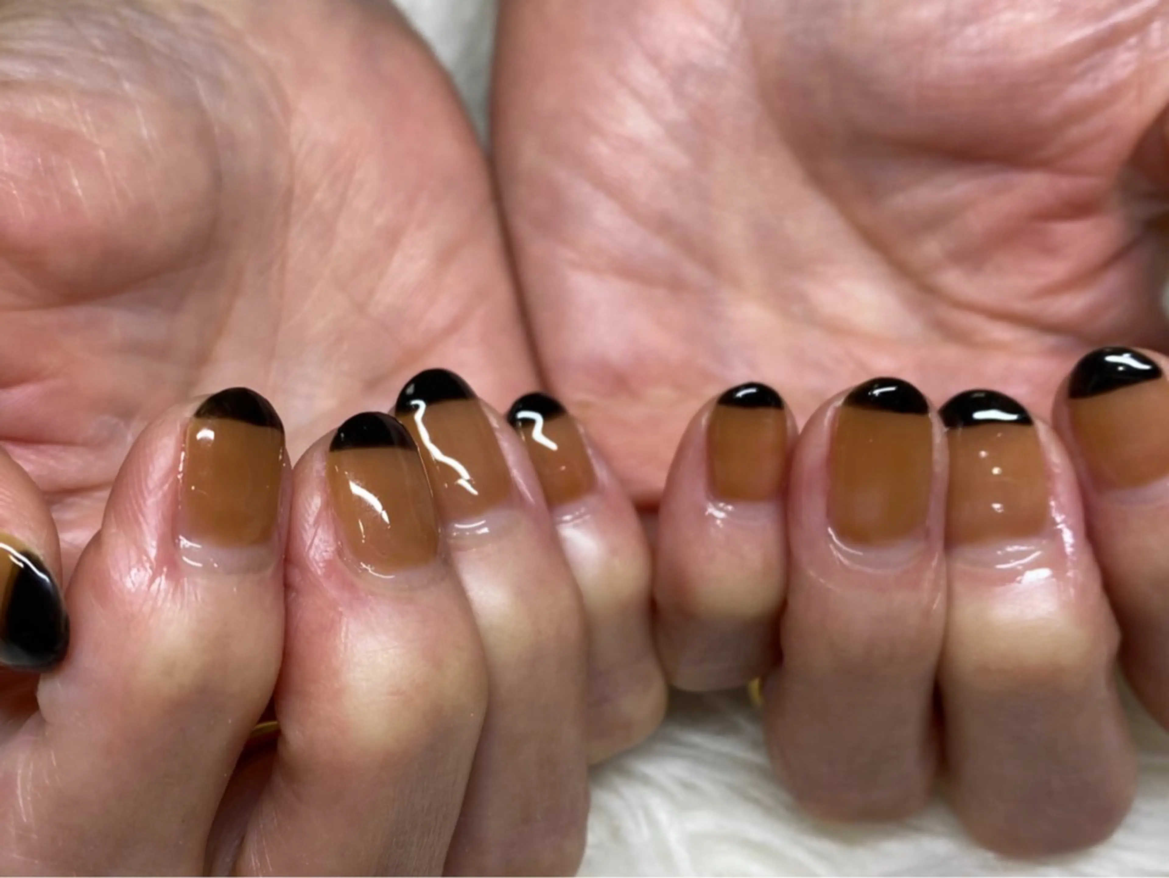 ネイル フレンチネイル ハンドネイル ViMORE あやのネイルデザイン