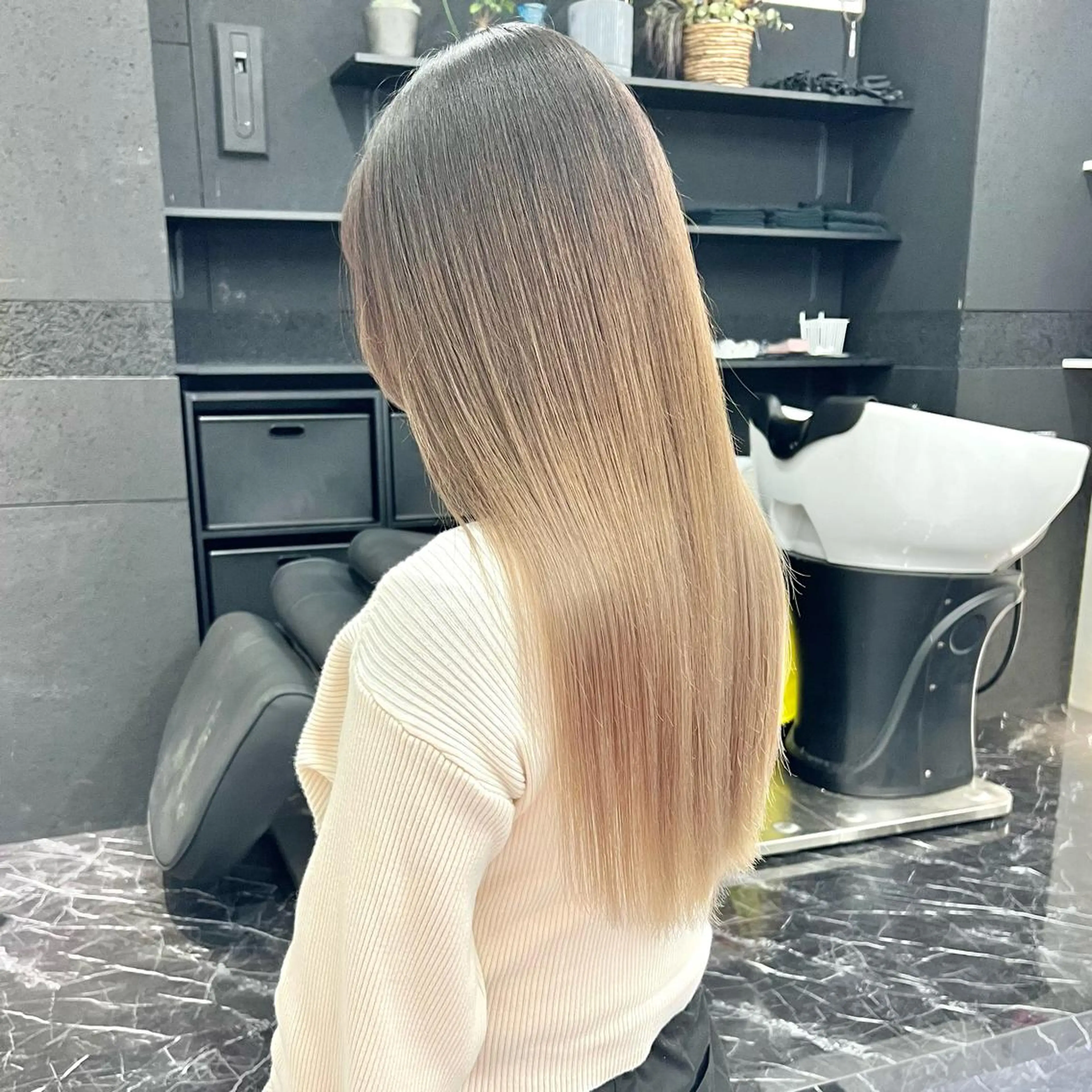 セミロング カラー ブリーチ グラデーションカラー ハイトーンカラー ケアブリーチ×ハイト ーン専門/SHOTAのヘアスタイル