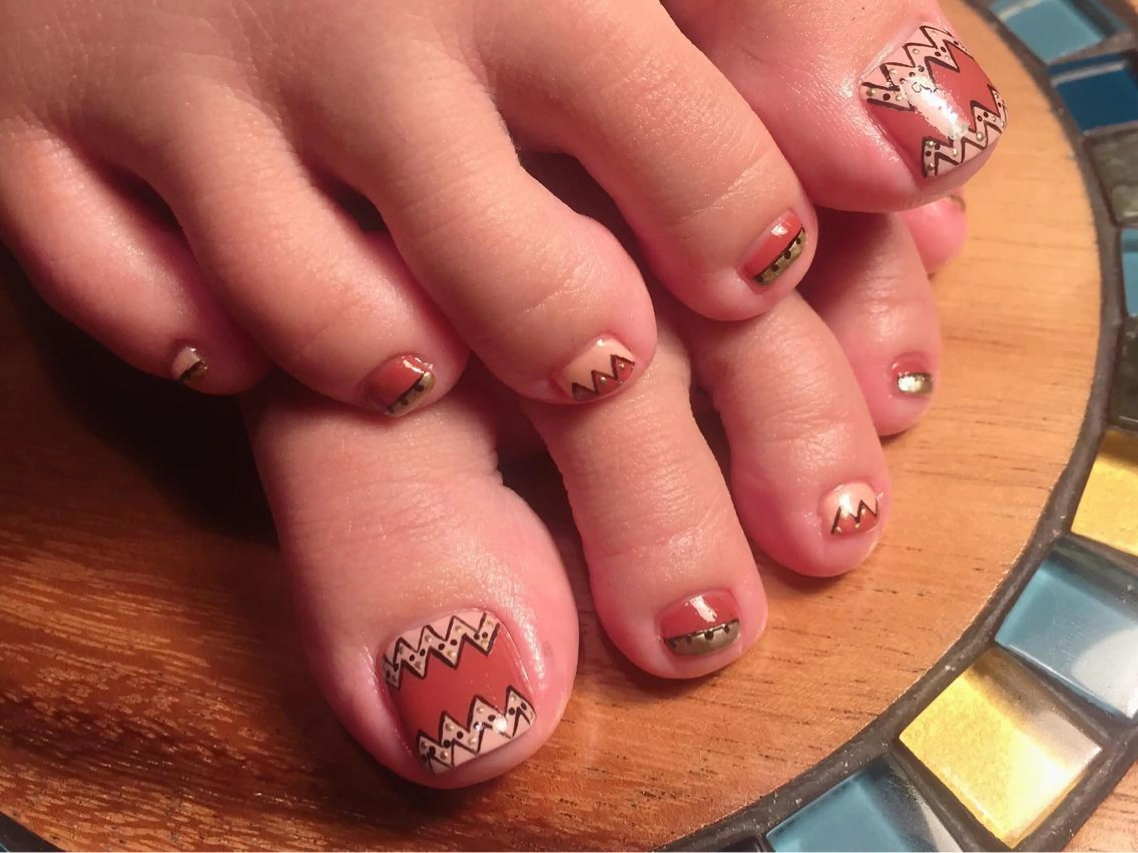 ネイル ｱｲﾗｯｼｭ ﾈｲﾙ ｻﾛﾝ つけるのマツエク・マツパデザイン