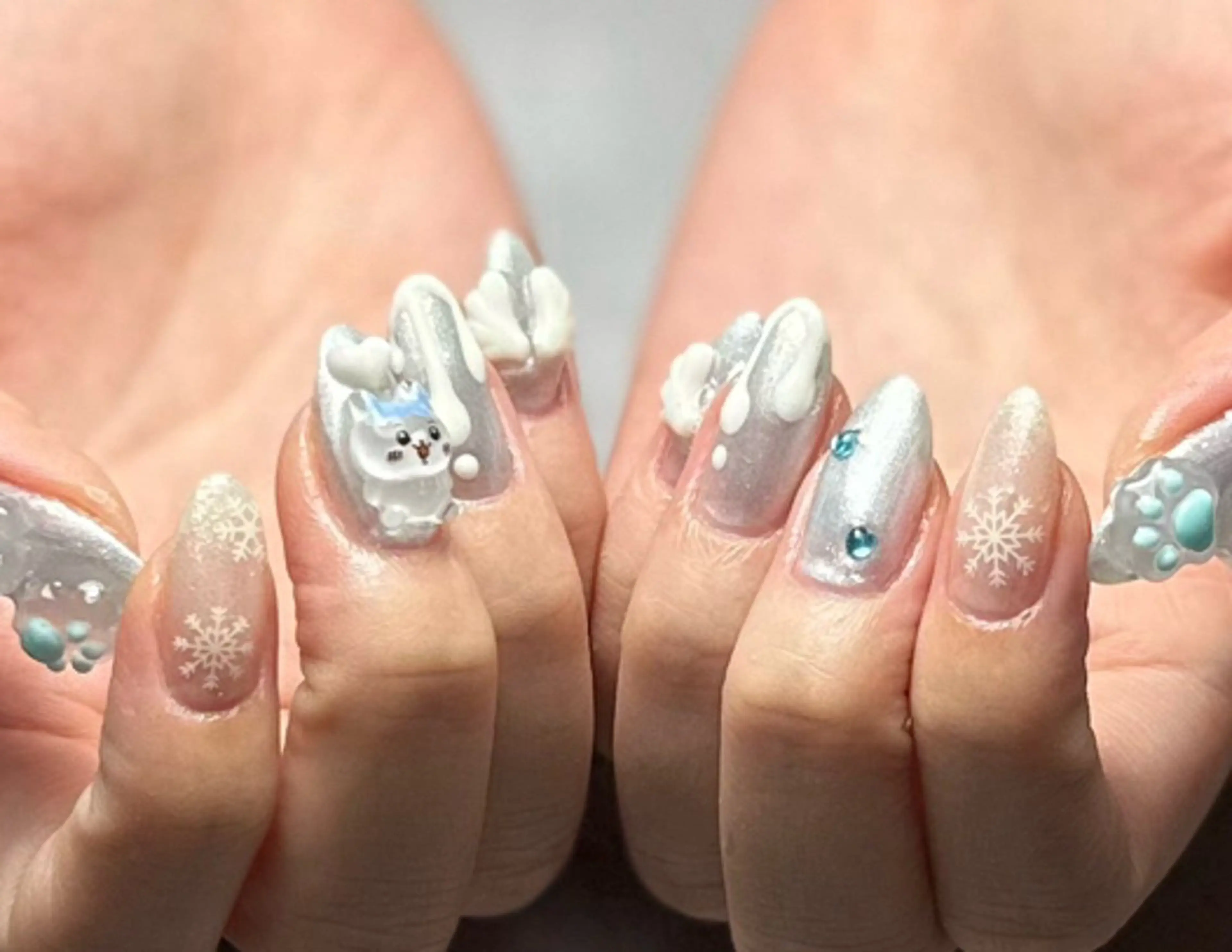 ネイル 新山 聖のネイルデザイン