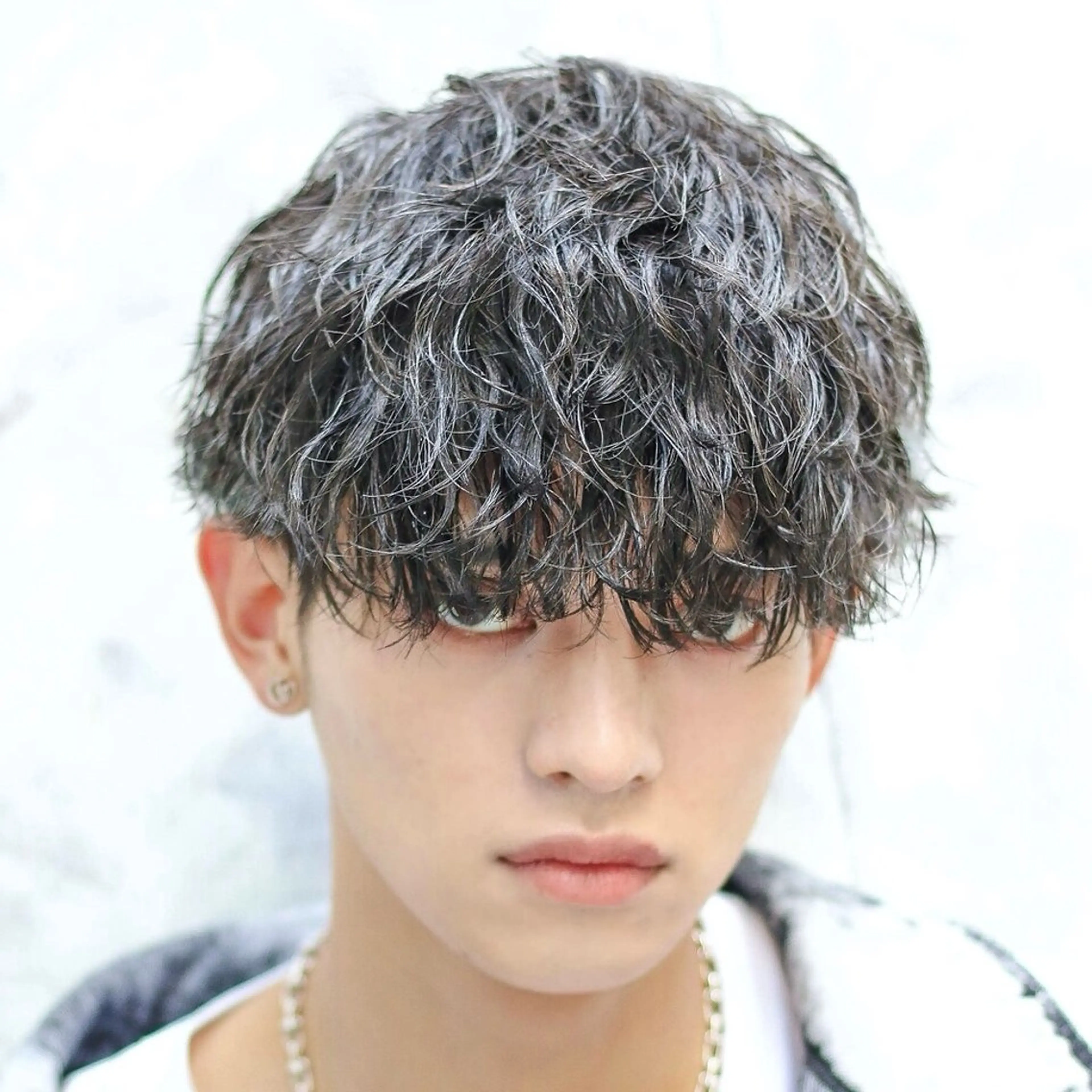 ショート パーマ メンズ メンズパーマ 波巻きパーマ カット パーマ メンズ特化カットパー マカラー坂田柊のヘアスタイル