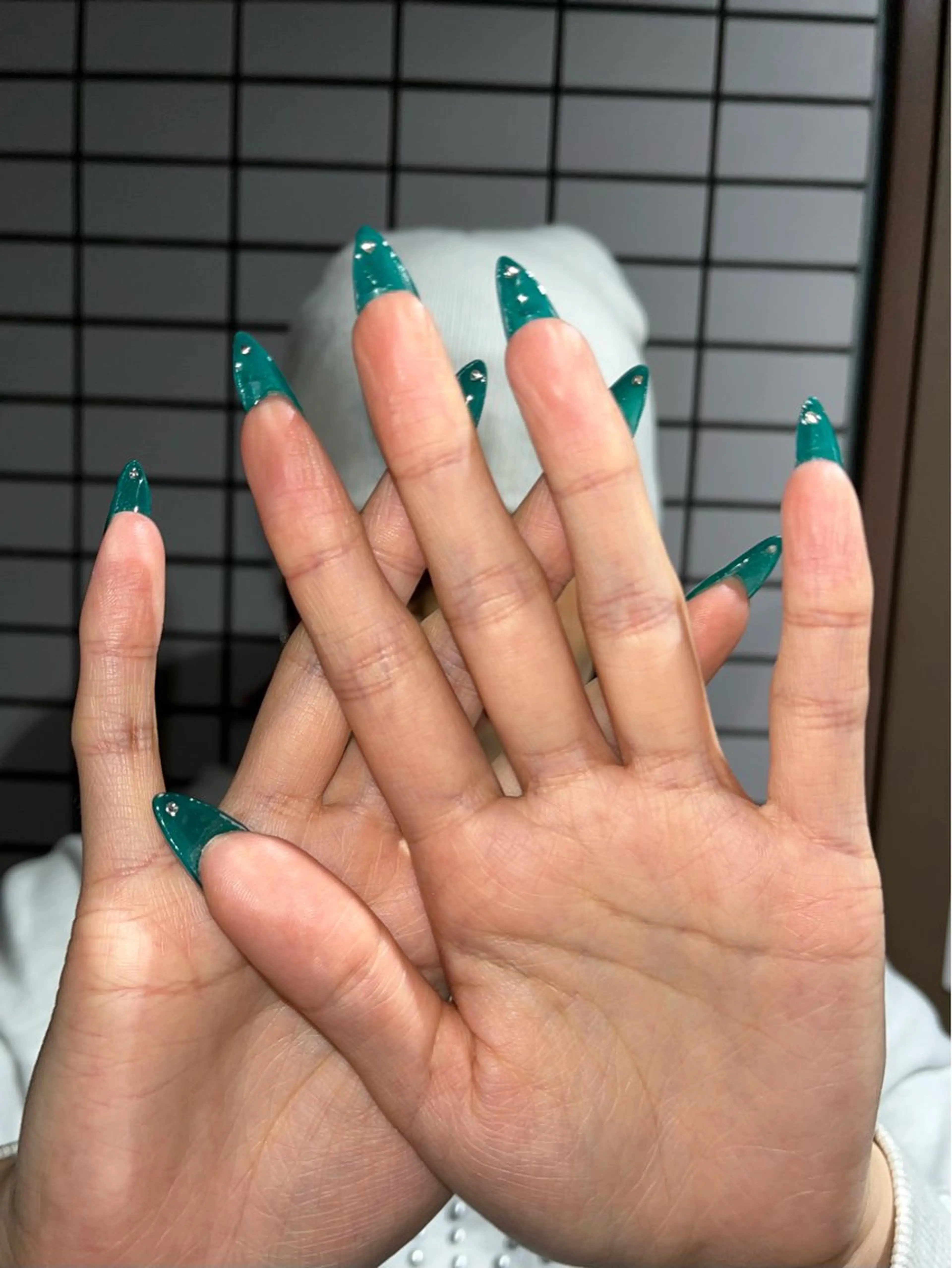 ネイル スカルプネイル ストーンネイル kanami motelのネイルデザイン