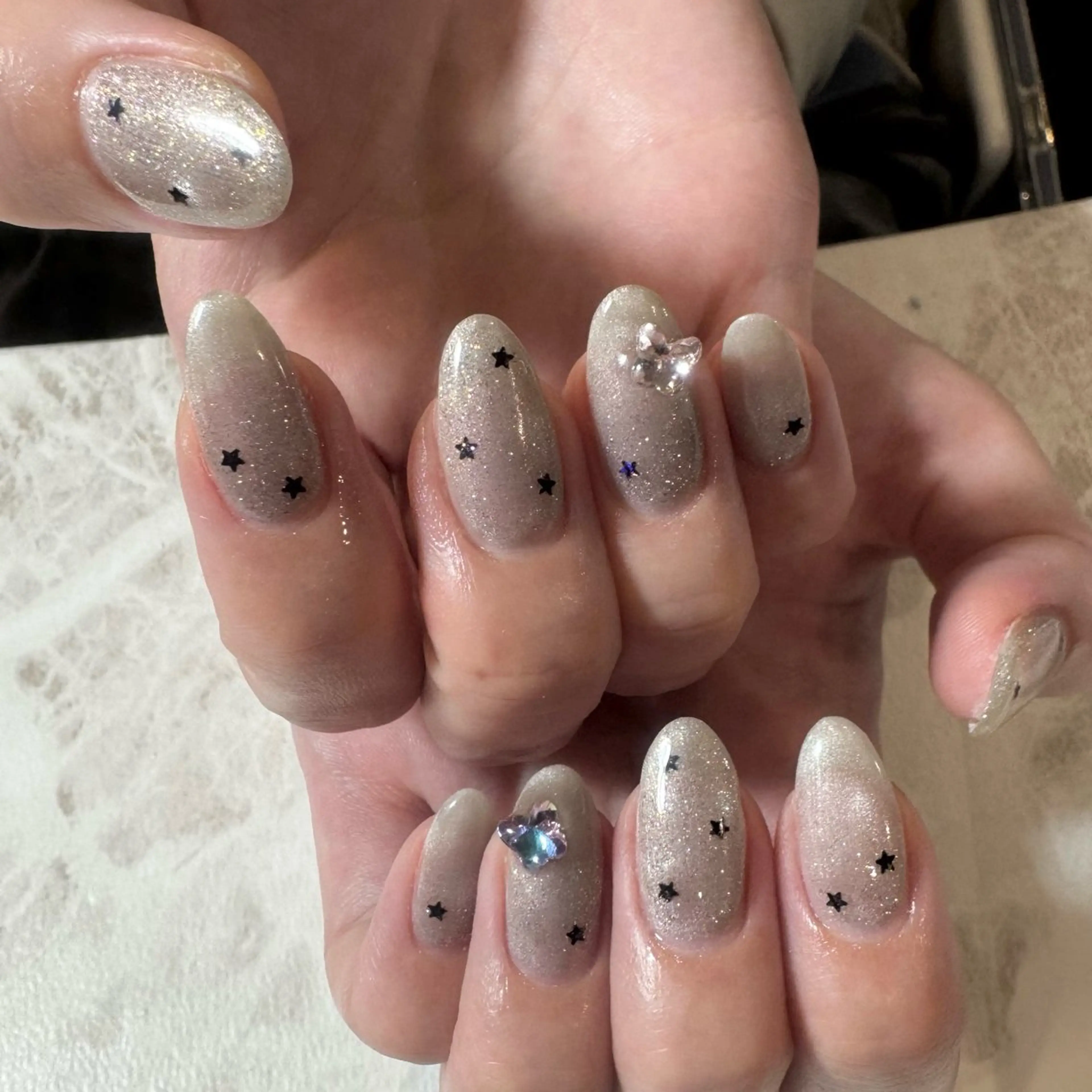 ネイル マグネットネイル yuri 🌈のネイルデザイン