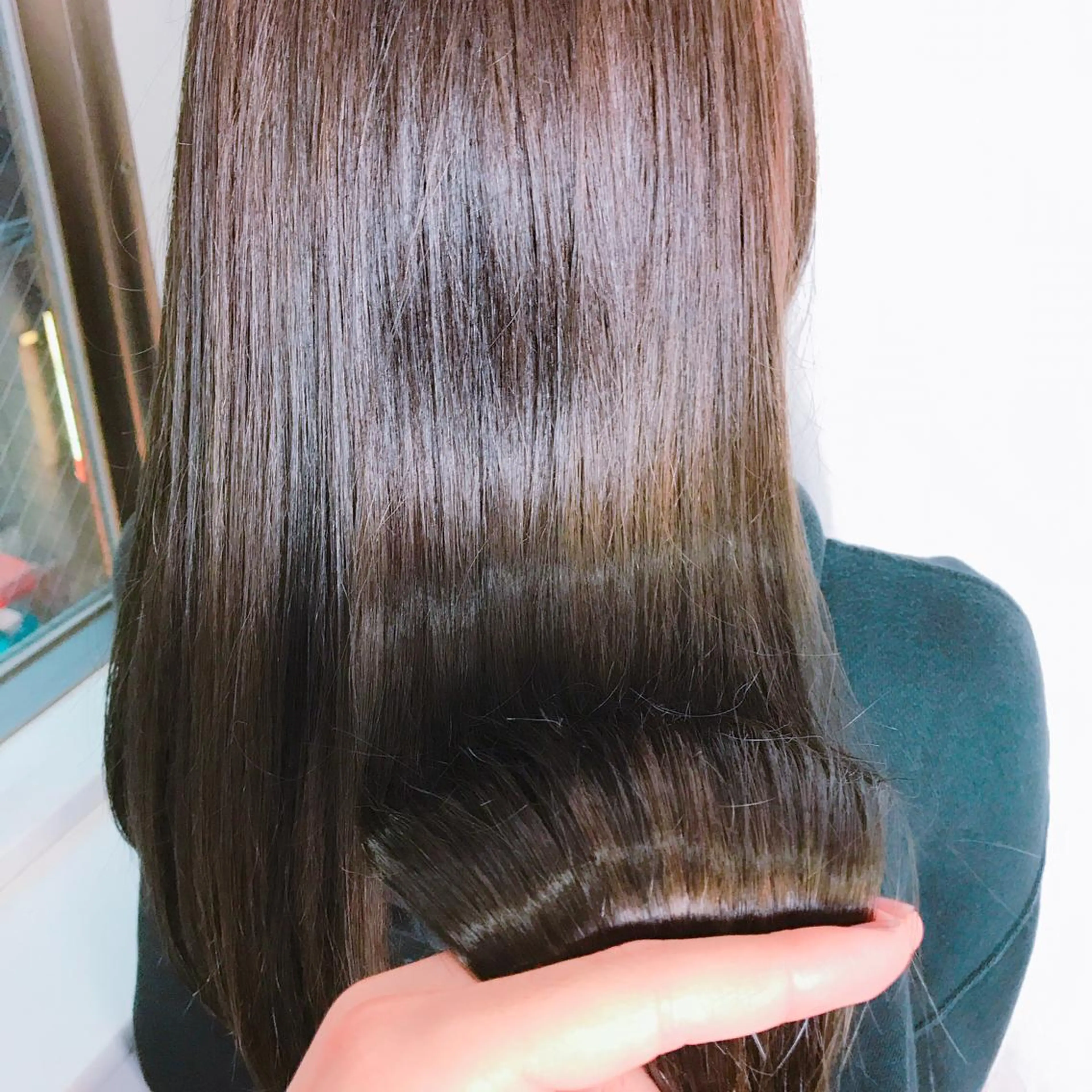 セミロング カラー グレージュ イルミナカラー 🌈限定価格🌈 鈴木　瑛輔のヘアスタイル