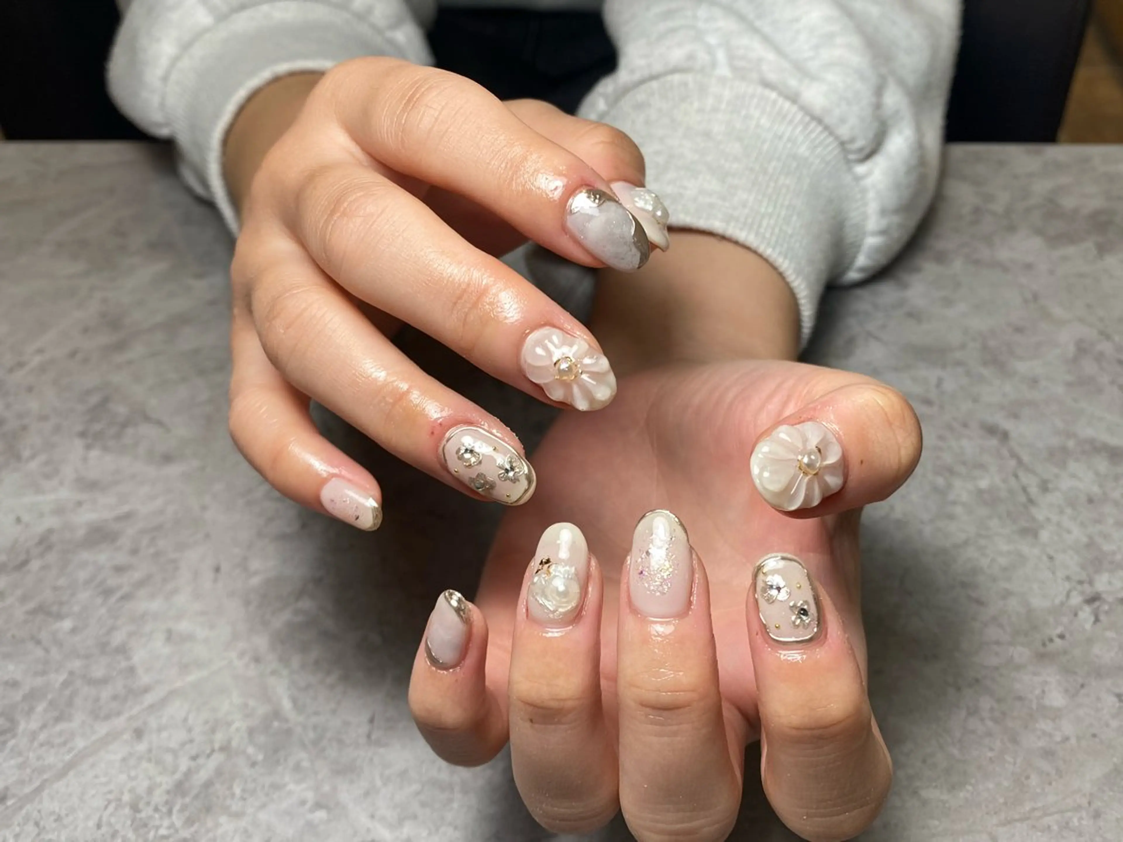 ネイル フラワーネイル ぷっくりネイル popo-nail所属・個性派/ちゅるん/ モチ好評◎｜MIKIのネイルデザイン