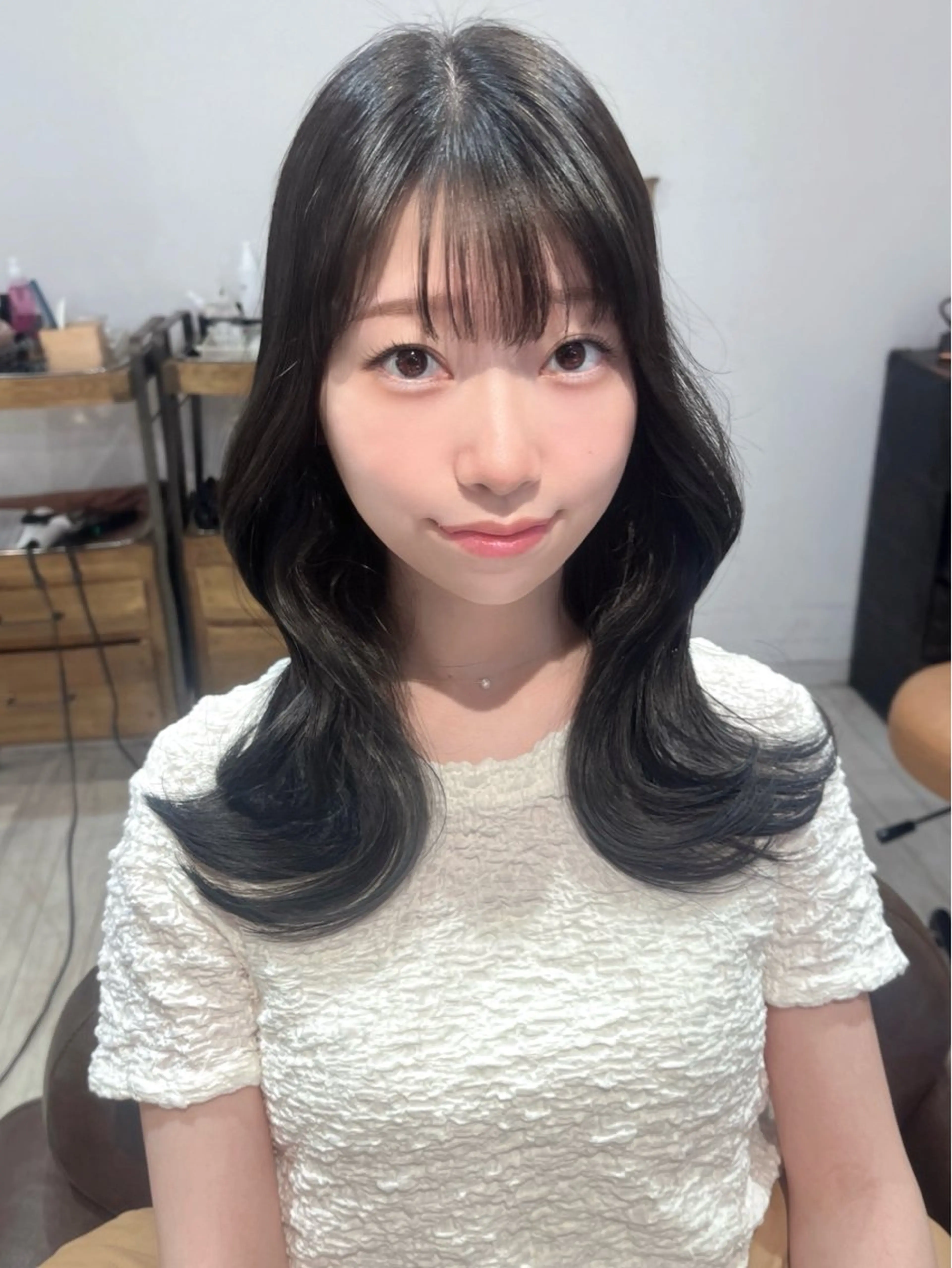 セミロング カラー パーマ ヘアアレンジ 透明感カラー グレージュ くびれヘア 韓国風ヘア 似合わせカット カット ヘアカラー トリートメント レイヤーカット ✨️進藤ひかりのヘアスタイル
