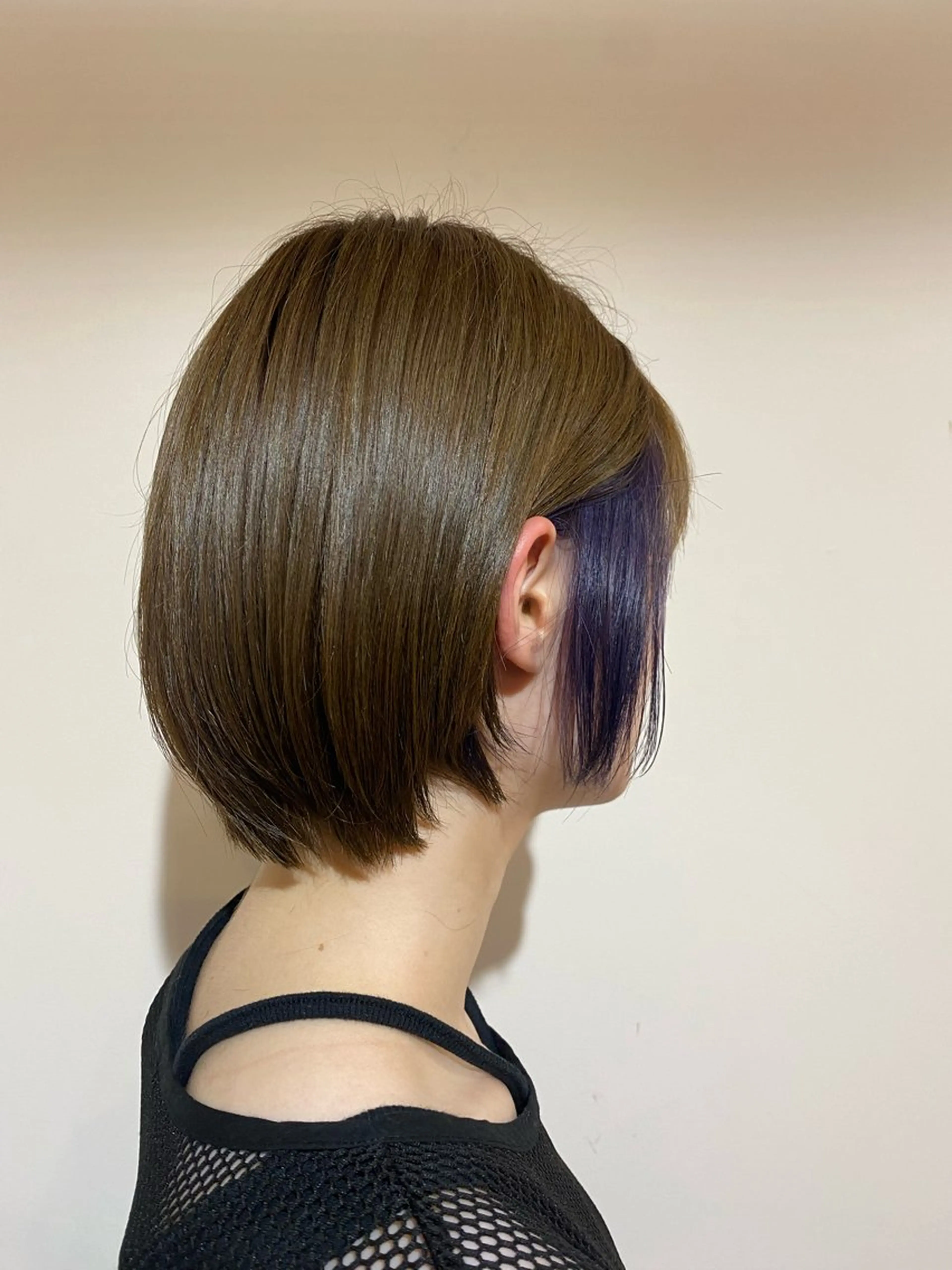 ショート パープルカラー COLO✨️ 白川綺香のヘアスタイル