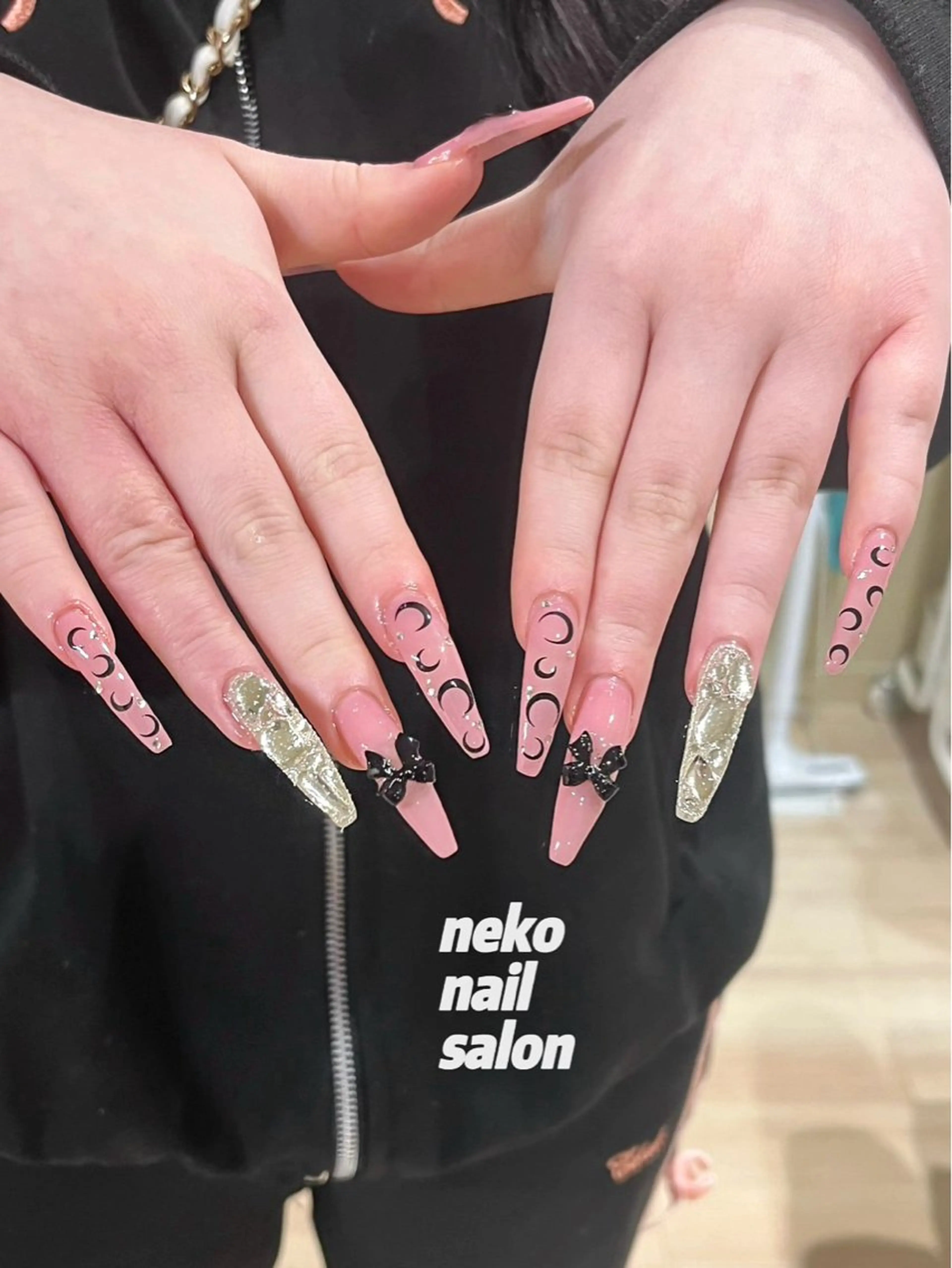 ネイル アートネイル リボン ハンドネイル neko nailのネイルデザイン