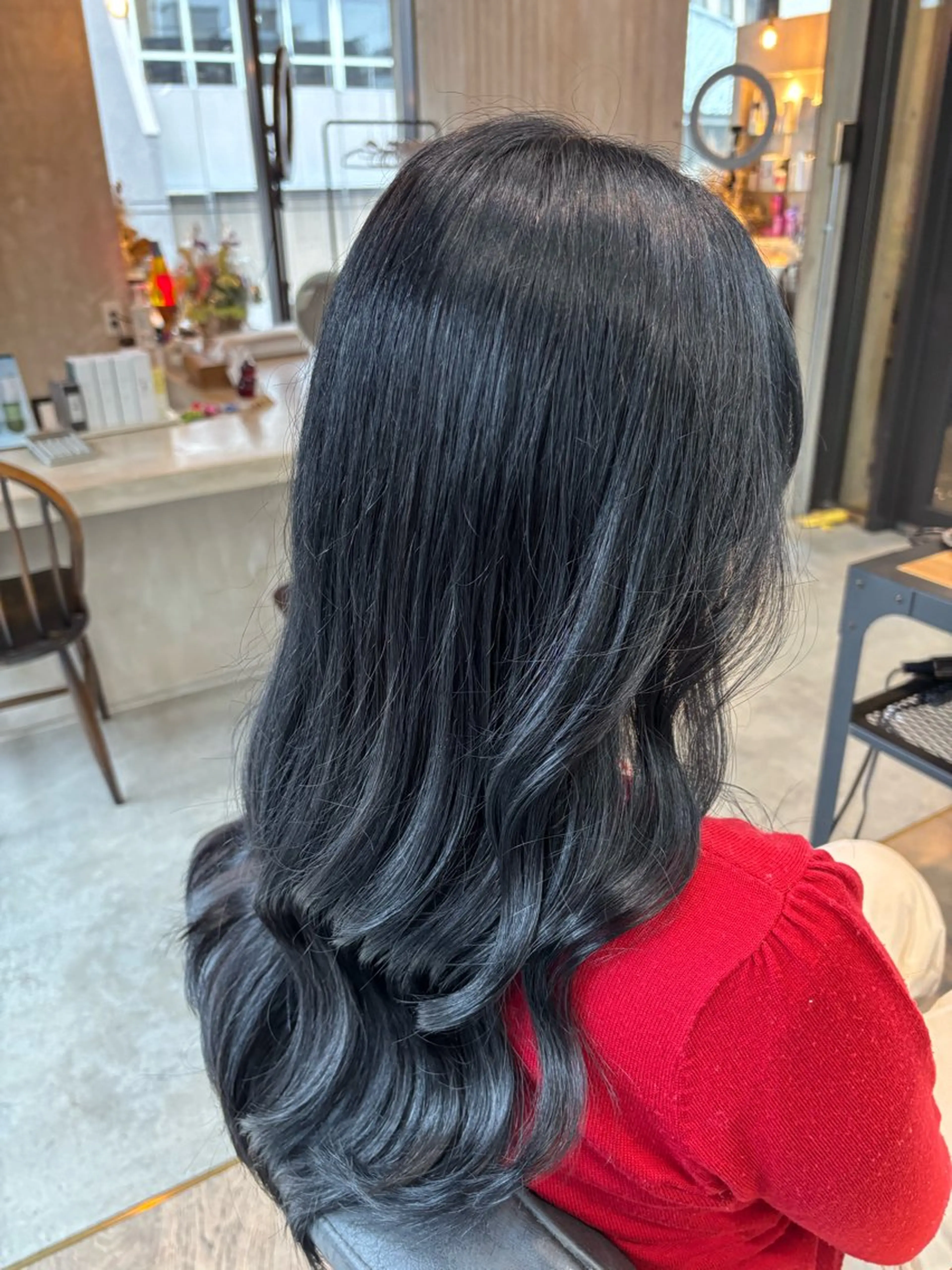 ロング カラー 西岡 乙花のヘアスタイル