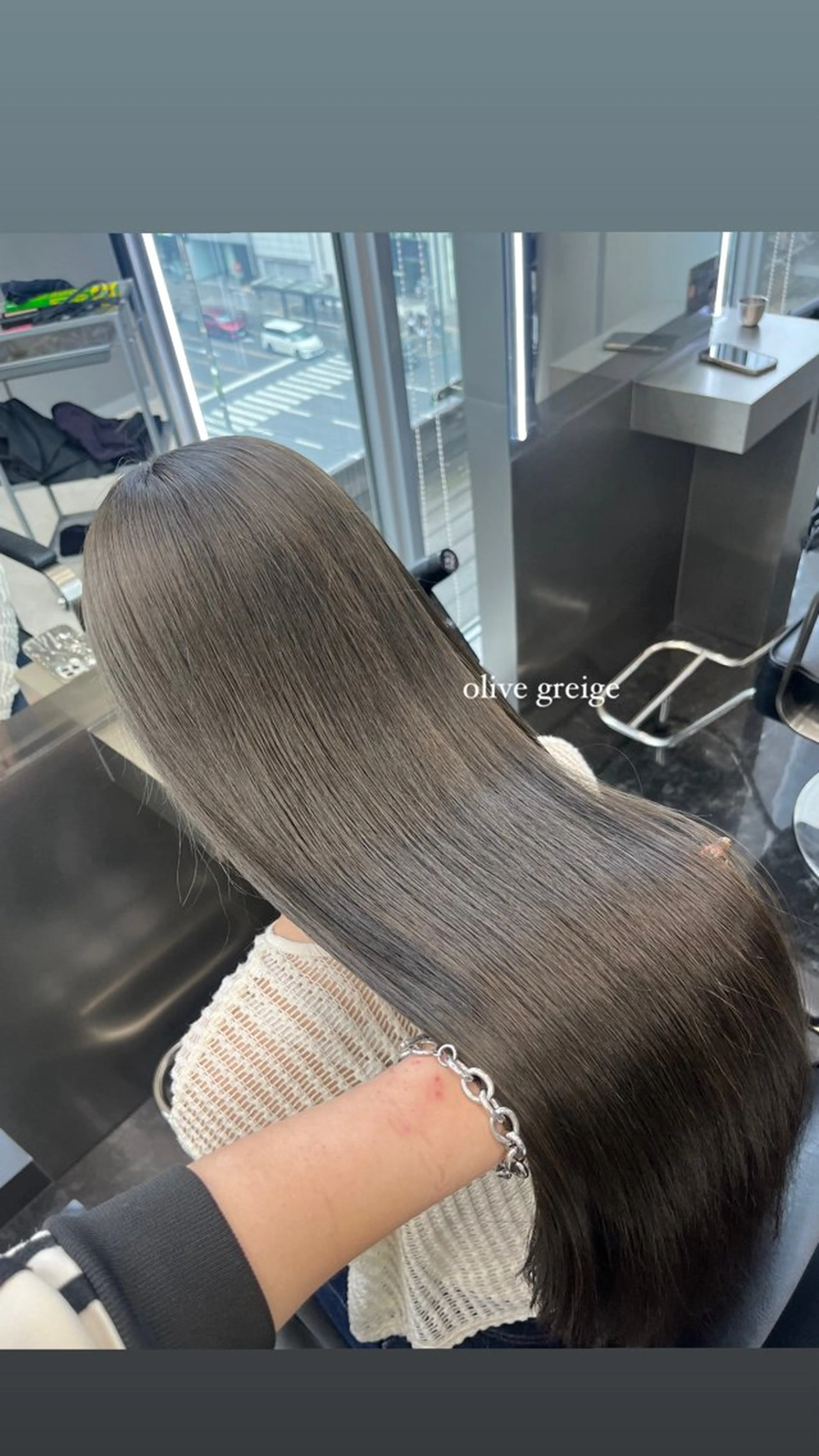 ロング カラー ヘアアレンジ グレージュ オリーブグレージュ オリーブグレー ヘアカラー トリートメント ヘアセット ハイトーン/透明感 髪質改善/rinaのヘアスタイル