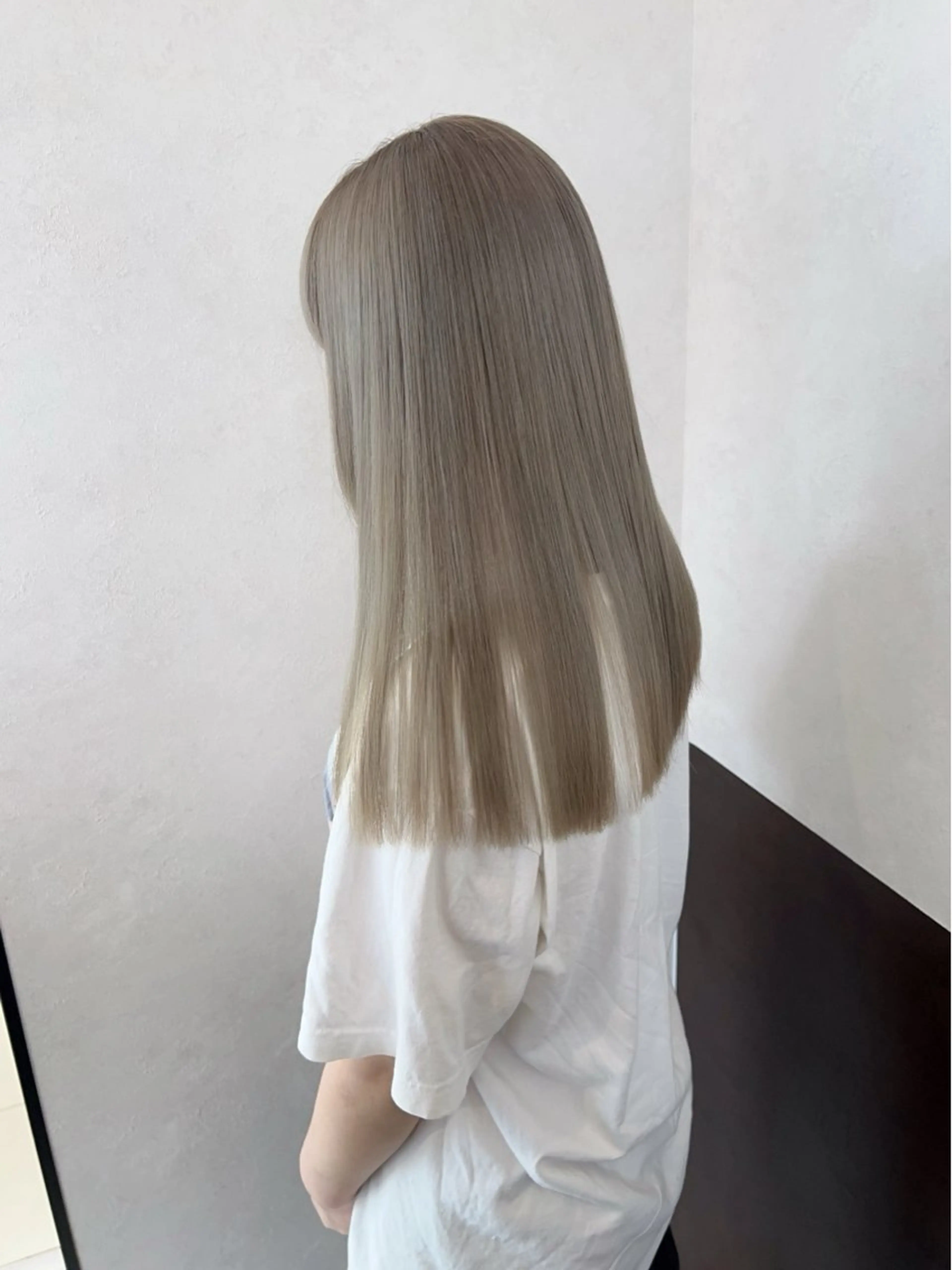 カラー 🖤複雑履歴ブリーチ Mizuki 🖤のヘアスタイル