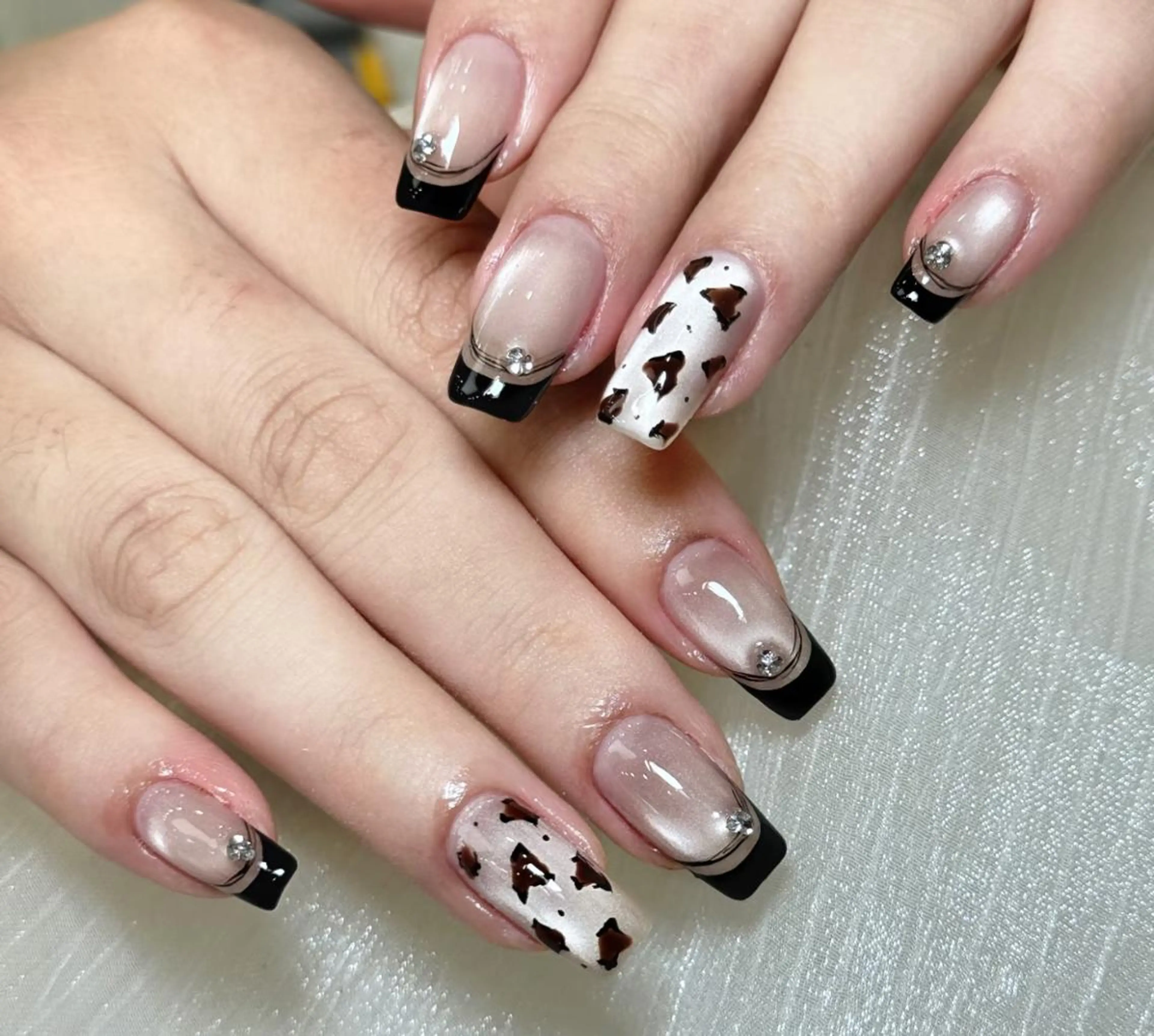 ネイル ハンドネイル 🎀 Ayaka_nailのネイルデザイン