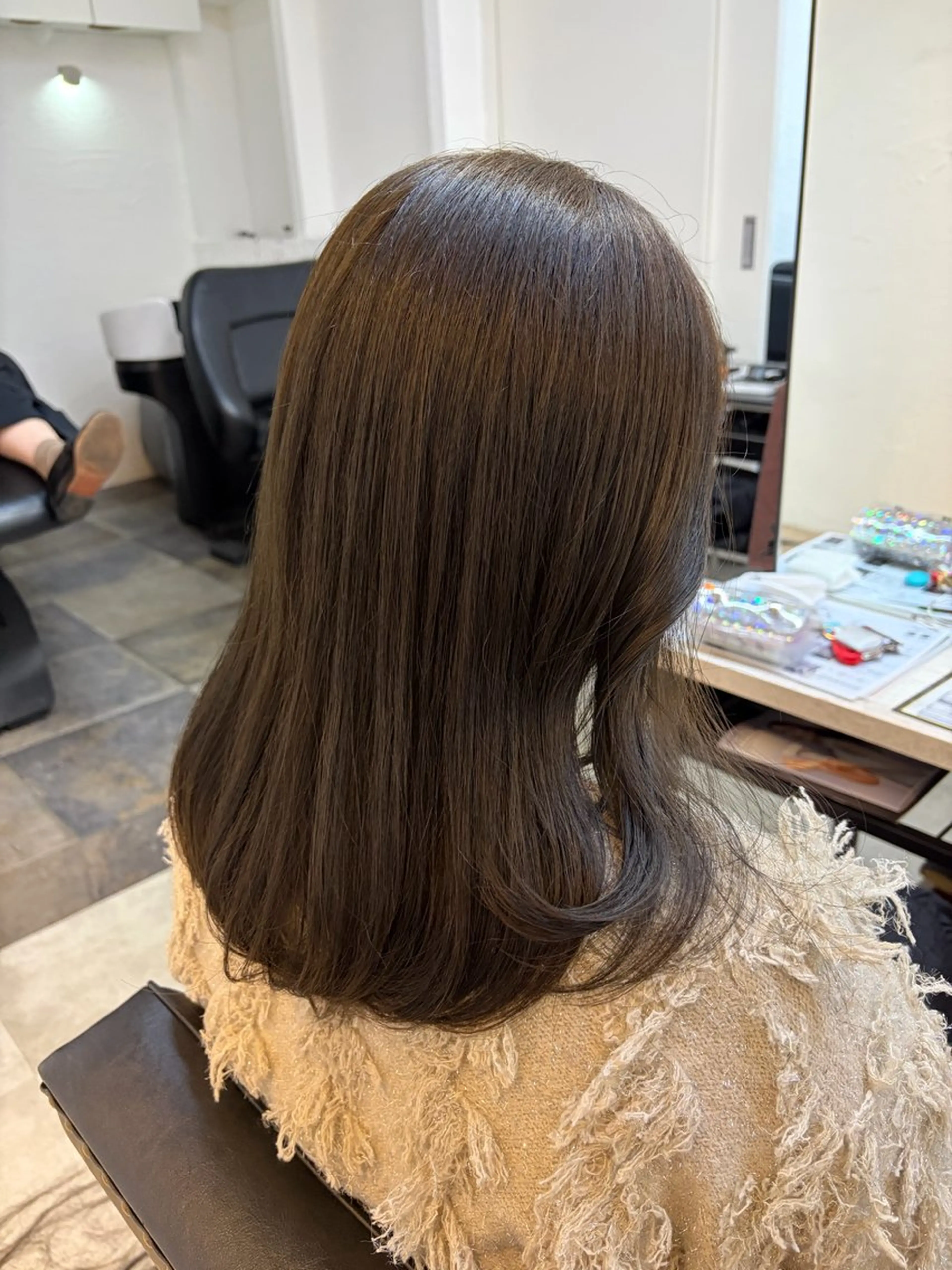 セミロング カラー 🥀韓国ヘア🥀 宮津真菜のヘアスタイル