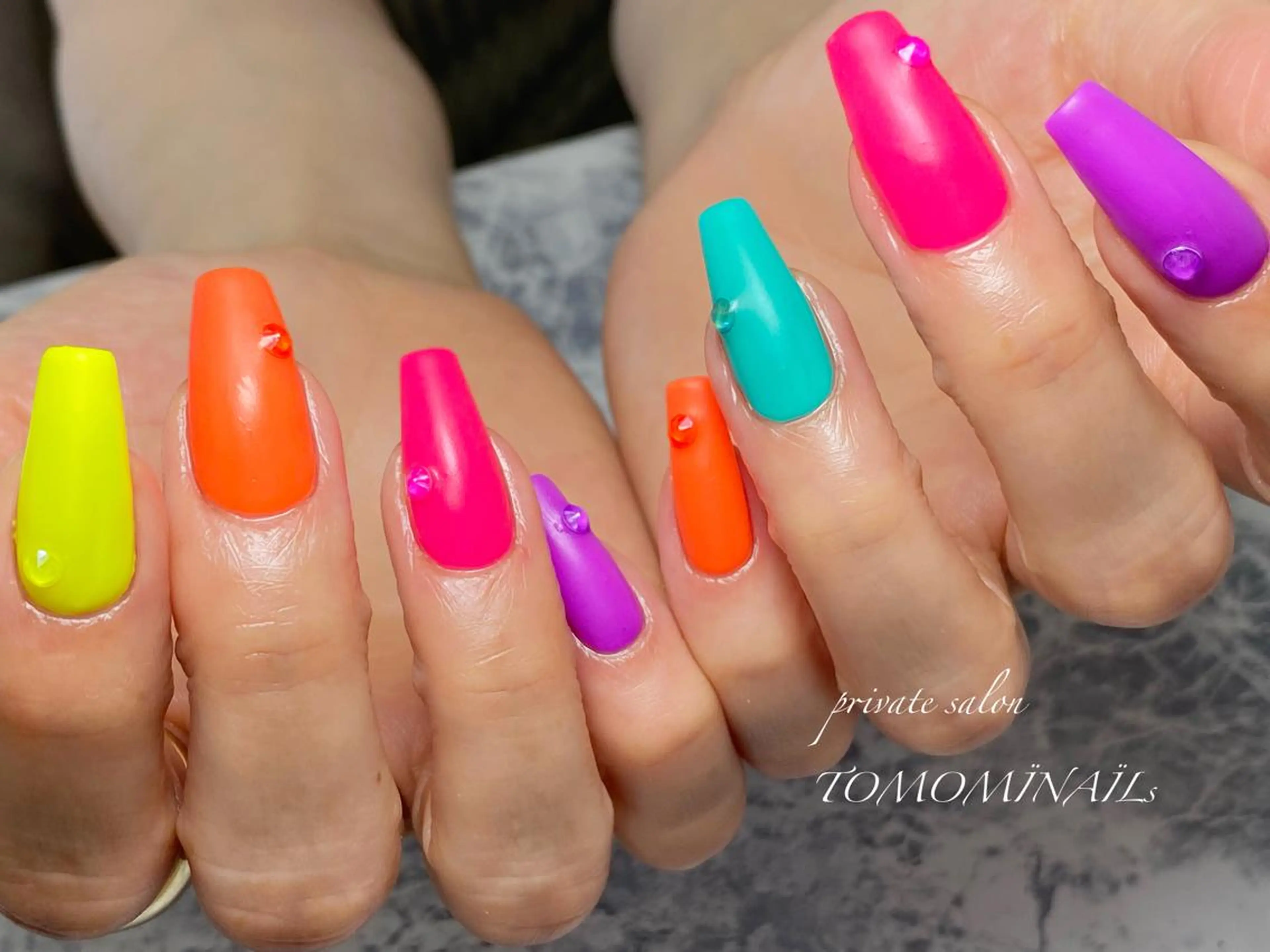 ネイル TOMOMI NAILsのネイルデザイン