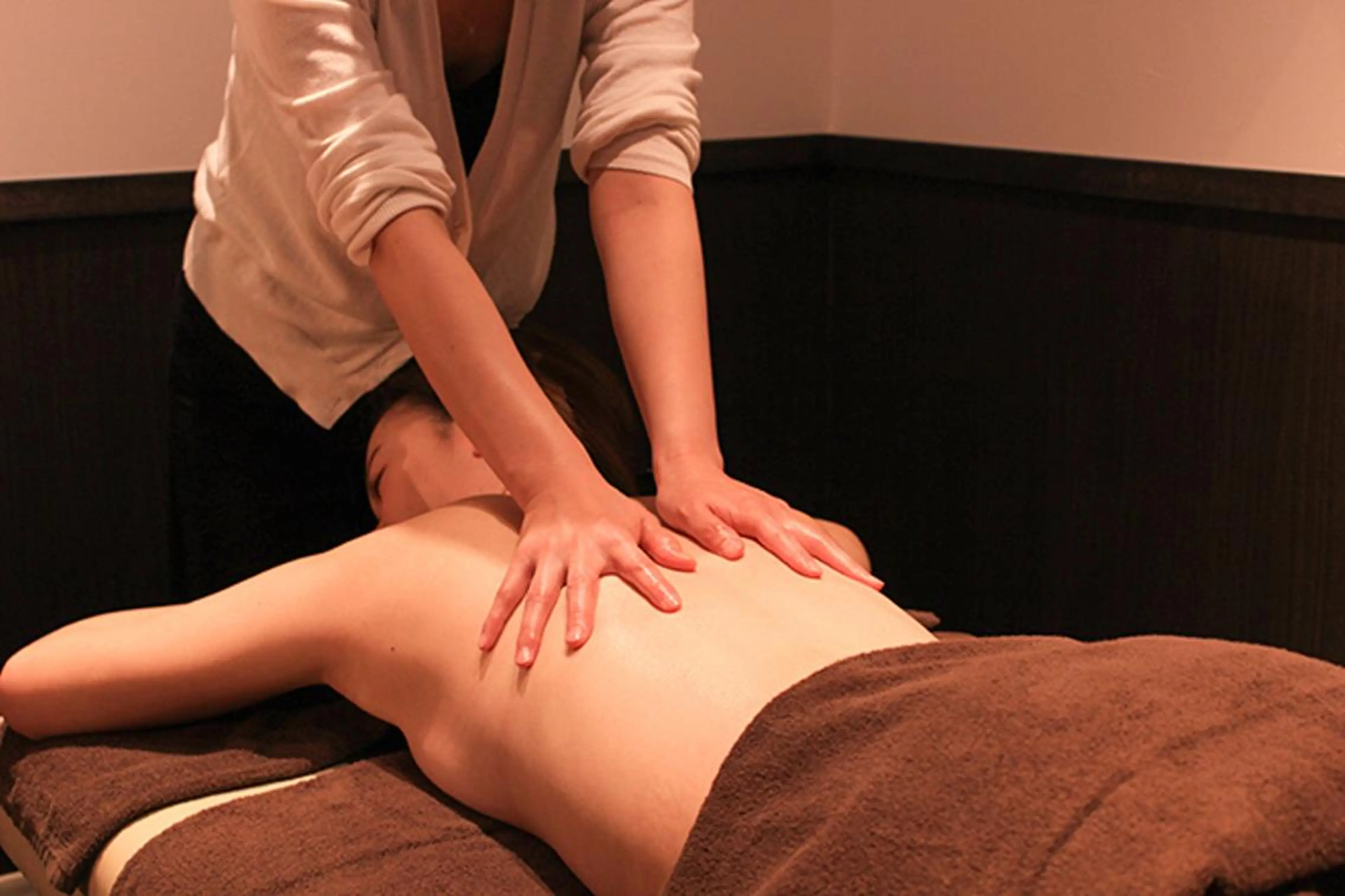 🌸ゆったりLotus 全身アロマ🌸70分コース 【腸もみ有】経絡リンパマッサージ&トリートメントの写真