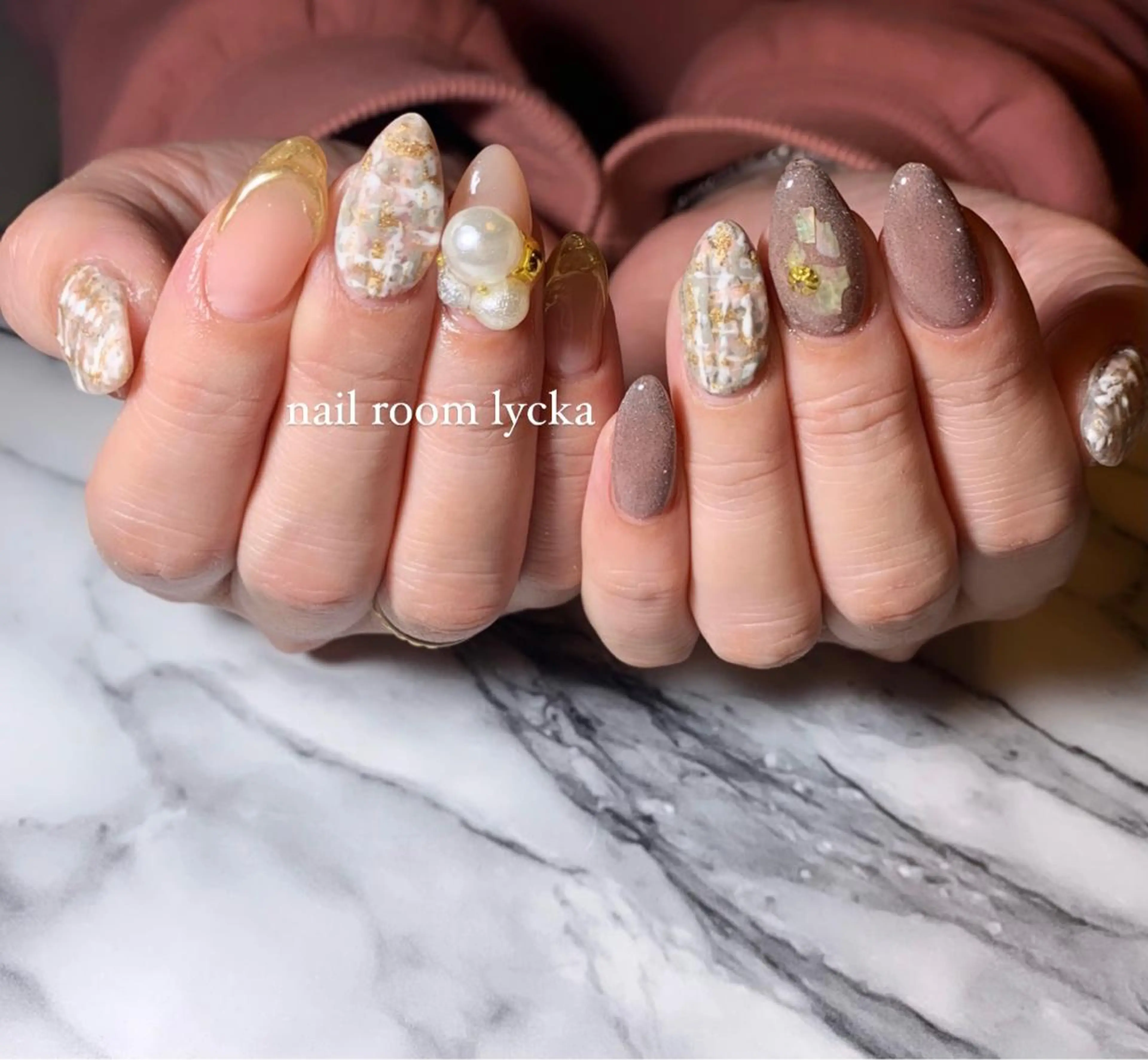 ネイル ﾈｲﾙﾙｰﾑﾘｯｶ 𝐦𝐚𝐲𝐮のネイルデザイン